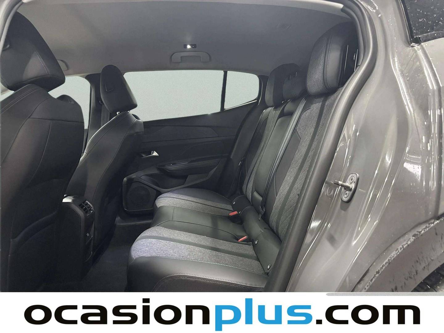 Foto Peugeot 408 Peugeot 408 Allure PHEV 180 e-EAT8 (181 CV)