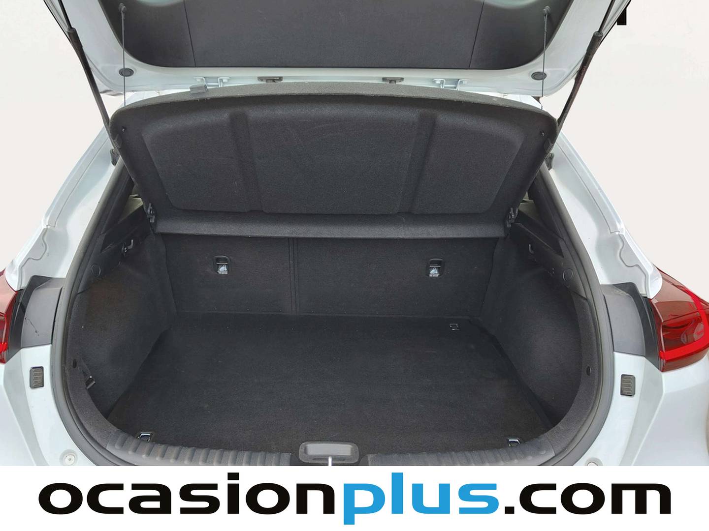 Foto asientos delanteros KIA XCeed Kia XCeed 1.0 T-GDi Drive (100 CV)