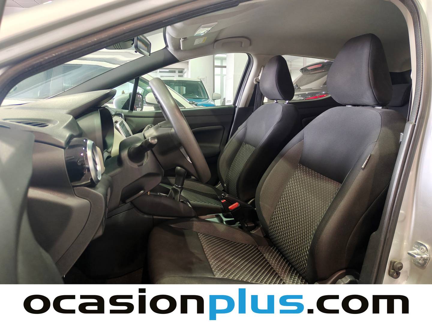 Foto asientos delanteros Nissan Micra Nissan Micra IG-T 92 Acenta Sprint (92 CV)