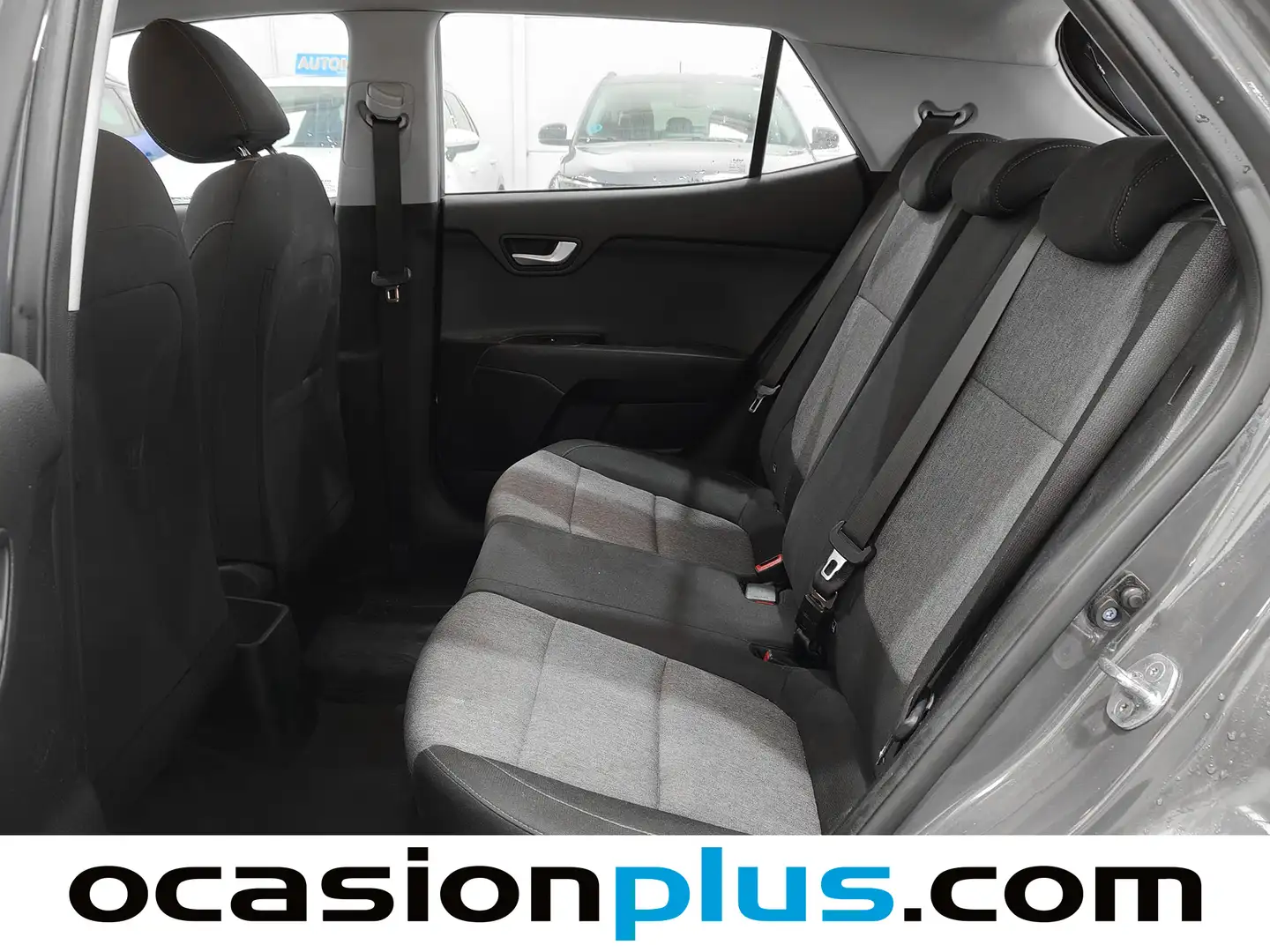 Foto KIA Stonic Kia Stonic 1.0 T-GDi MHEV iMT Concept (100 CV)