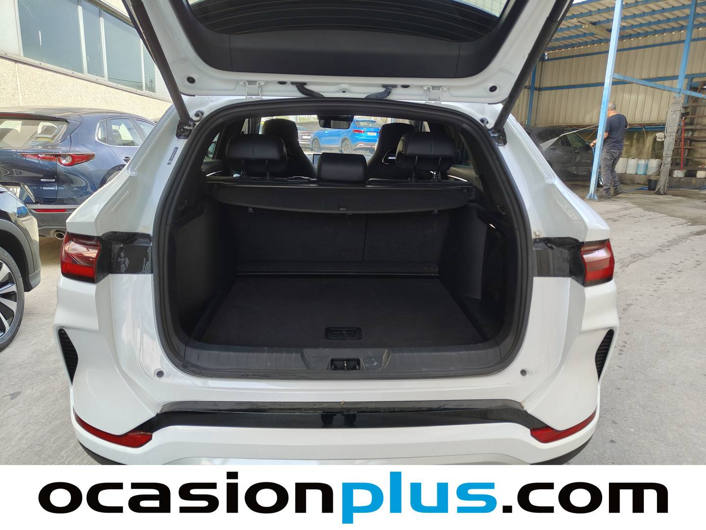 Foto BYD Seal U DM-i BYD Seal U DM-i Comfort  (218 CV) siete plazas