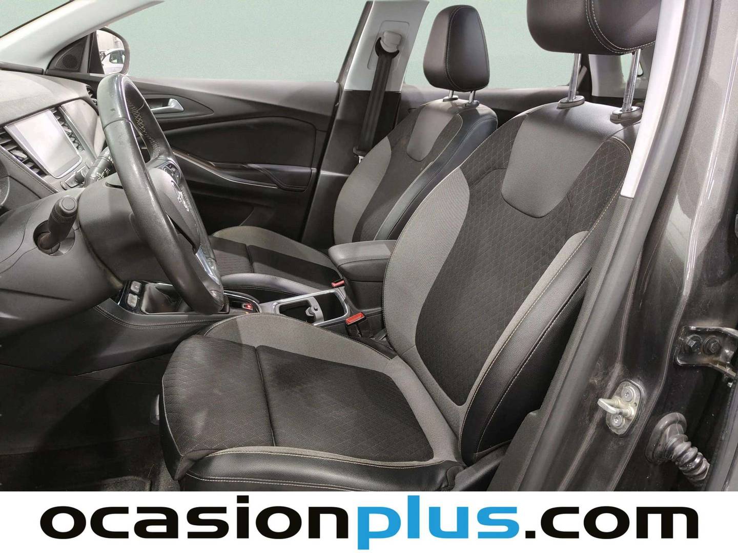 Foto asientos delanteros Opel Grandland X Opel Grandland X 1.5 CDTi Ultimate (130 CV)