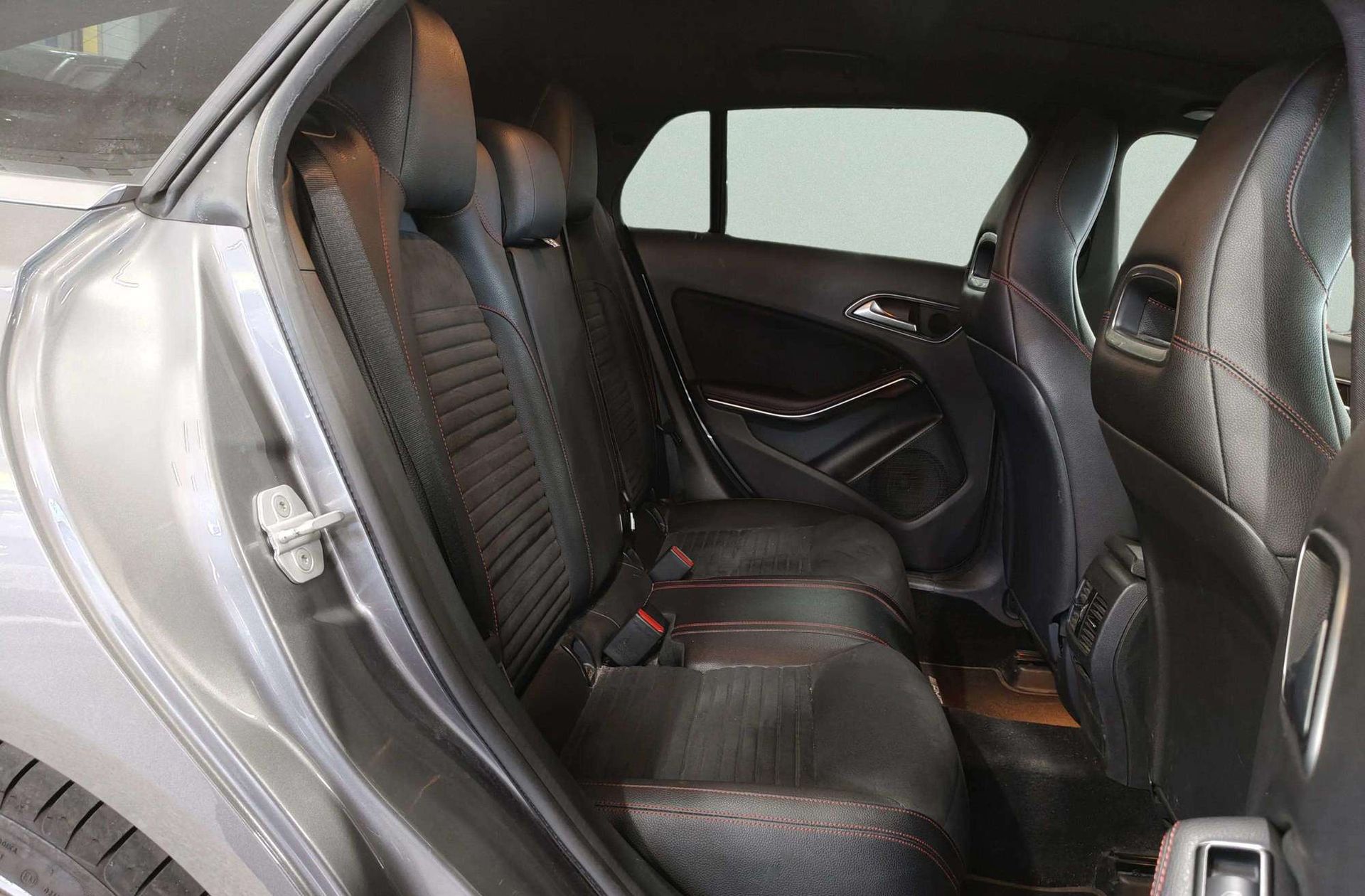 Mercedes-Benz CLA Shooting Brake 200 CDI Urban - foto 19