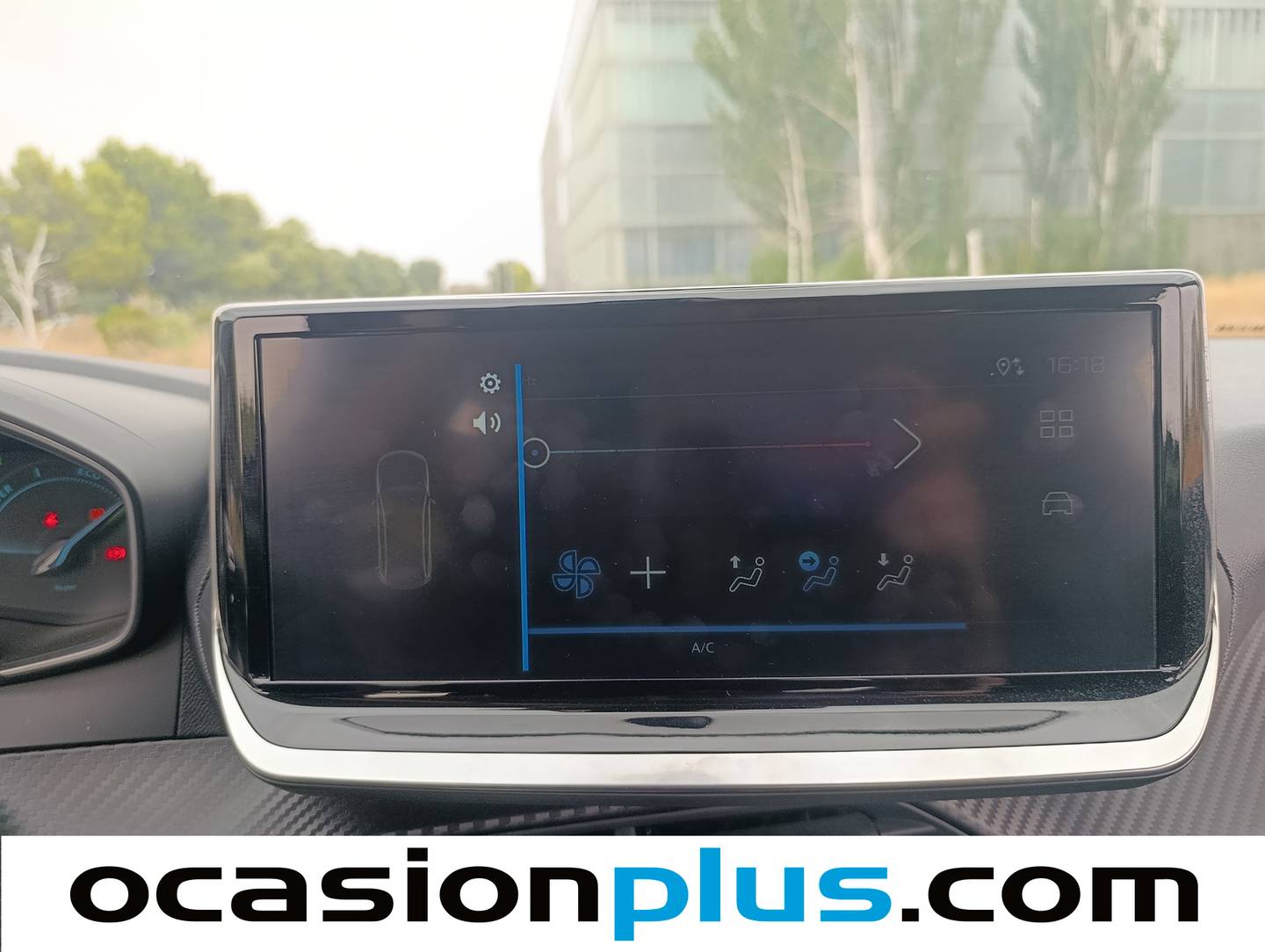 Equipamiento del Peugeot 208 Peugeot 208 Style Hybrid 110 eDCS6 (110 CV)