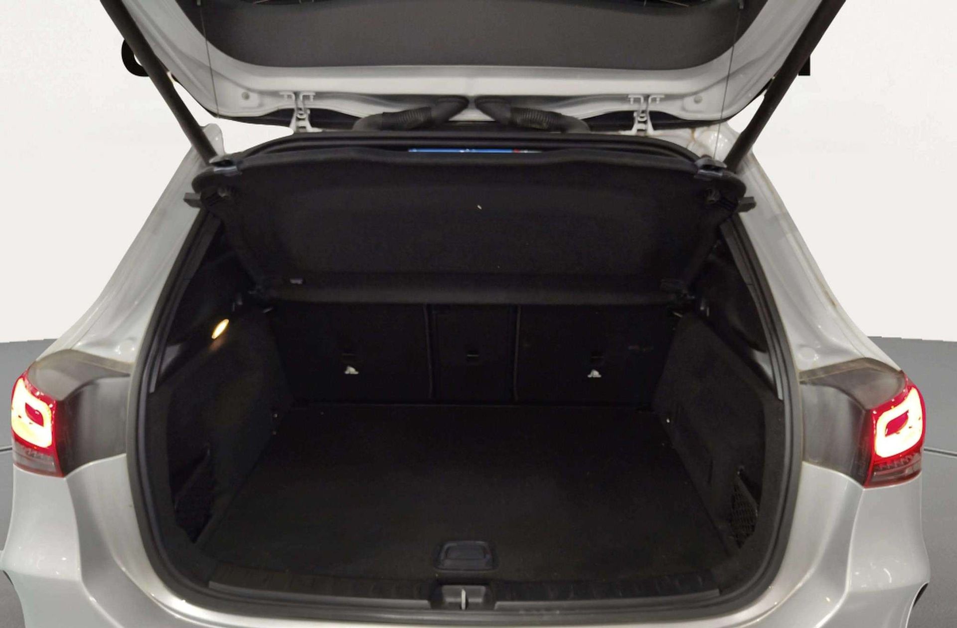 Mercedes-Benz GLA 200 Pack AMG - foto 18