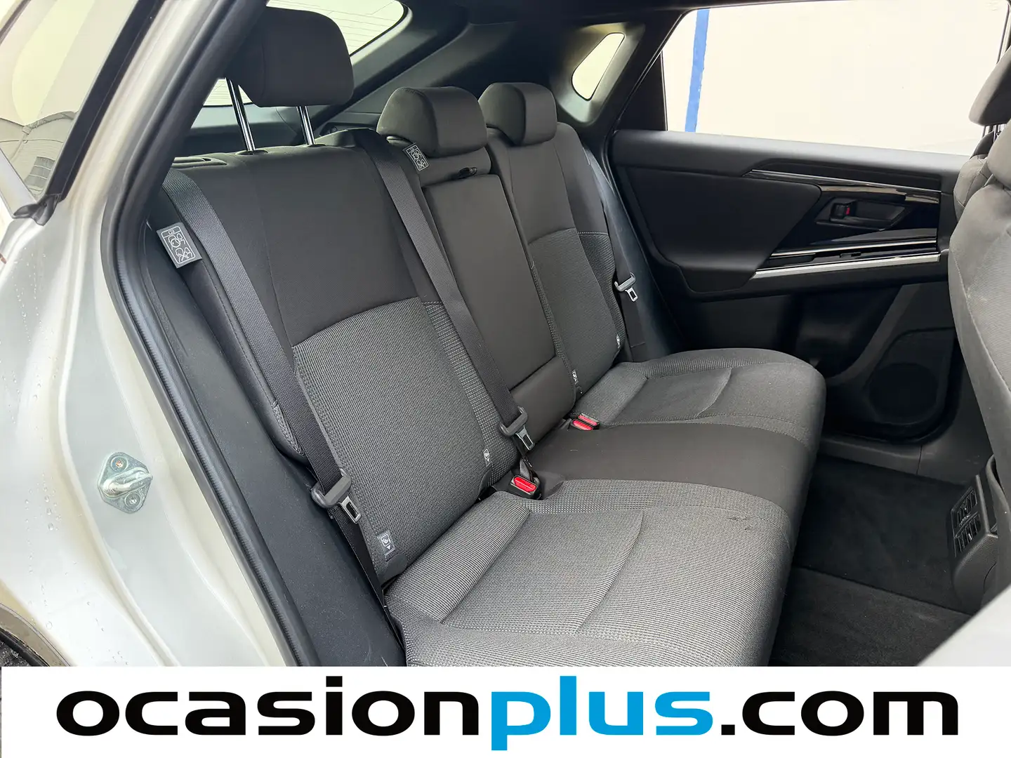 Foto Toyota BZ4X Toyota BZ4X 200E Advance 4x2 (204 CV)