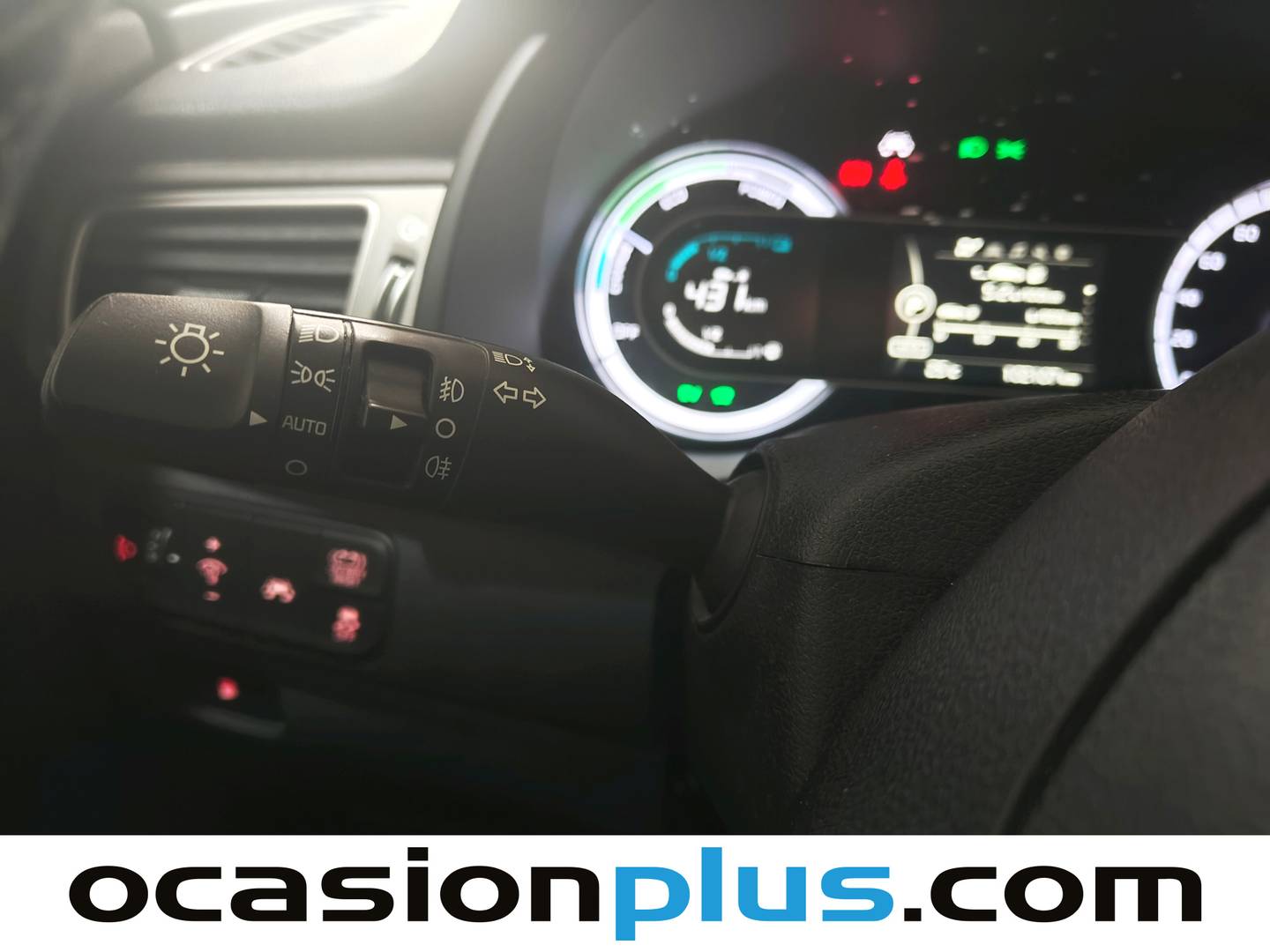 Extras y acabados del KIA Niro KIA Niro 1.6 GDi HEV Híbrido Concept (141 CV)