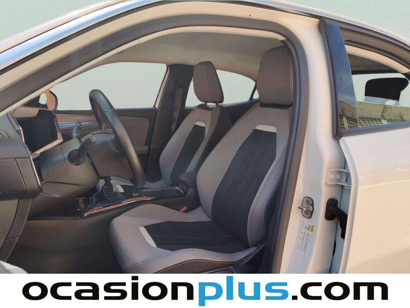 Foto asientos delanteros Opel Mokka Opel Mokka 1.5 D Business Elegance (110 CV)