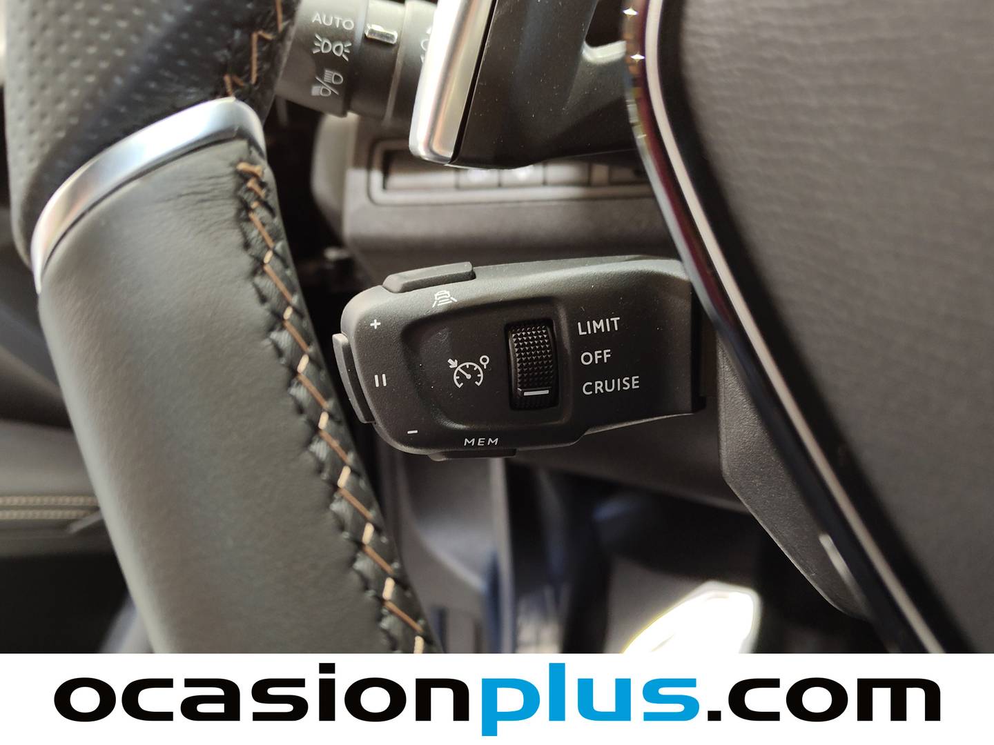 Foto Peugeot 3008 Hybrid Peugeot 3008 GT eDCS6 (145 CV)