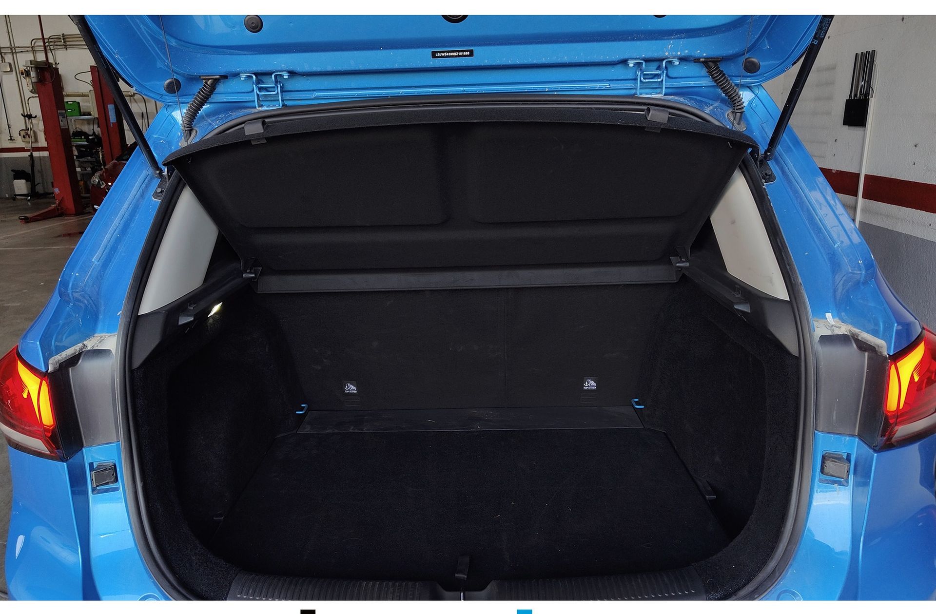 MG ZS 1.5 Hybrid+ Luxury - foto 24