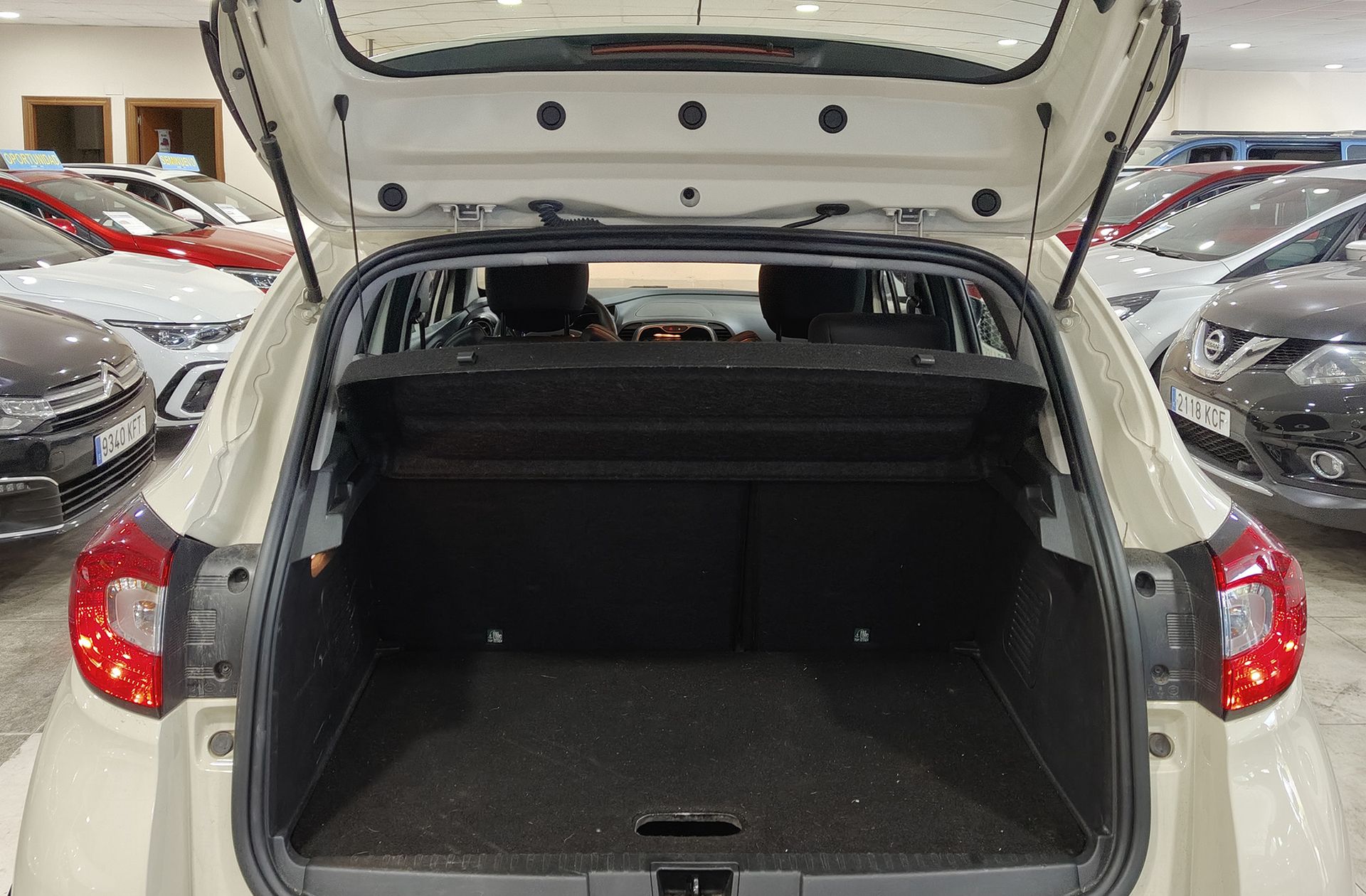 Renault Captur Intens Energy eco2 TCe - foto 12