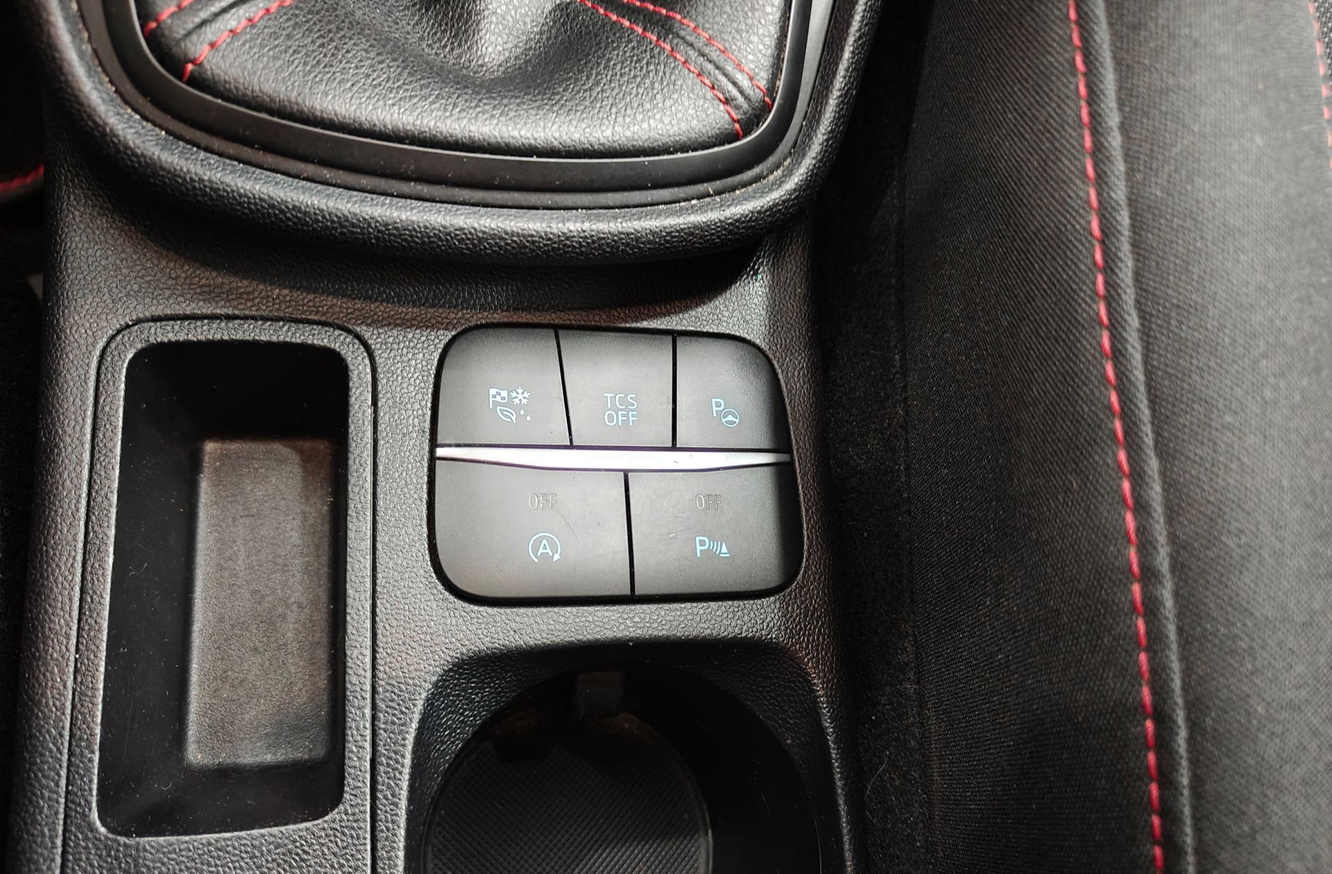 Ford Fiesta 1.0 EcoBoost MHEV ST-Line - foto 10