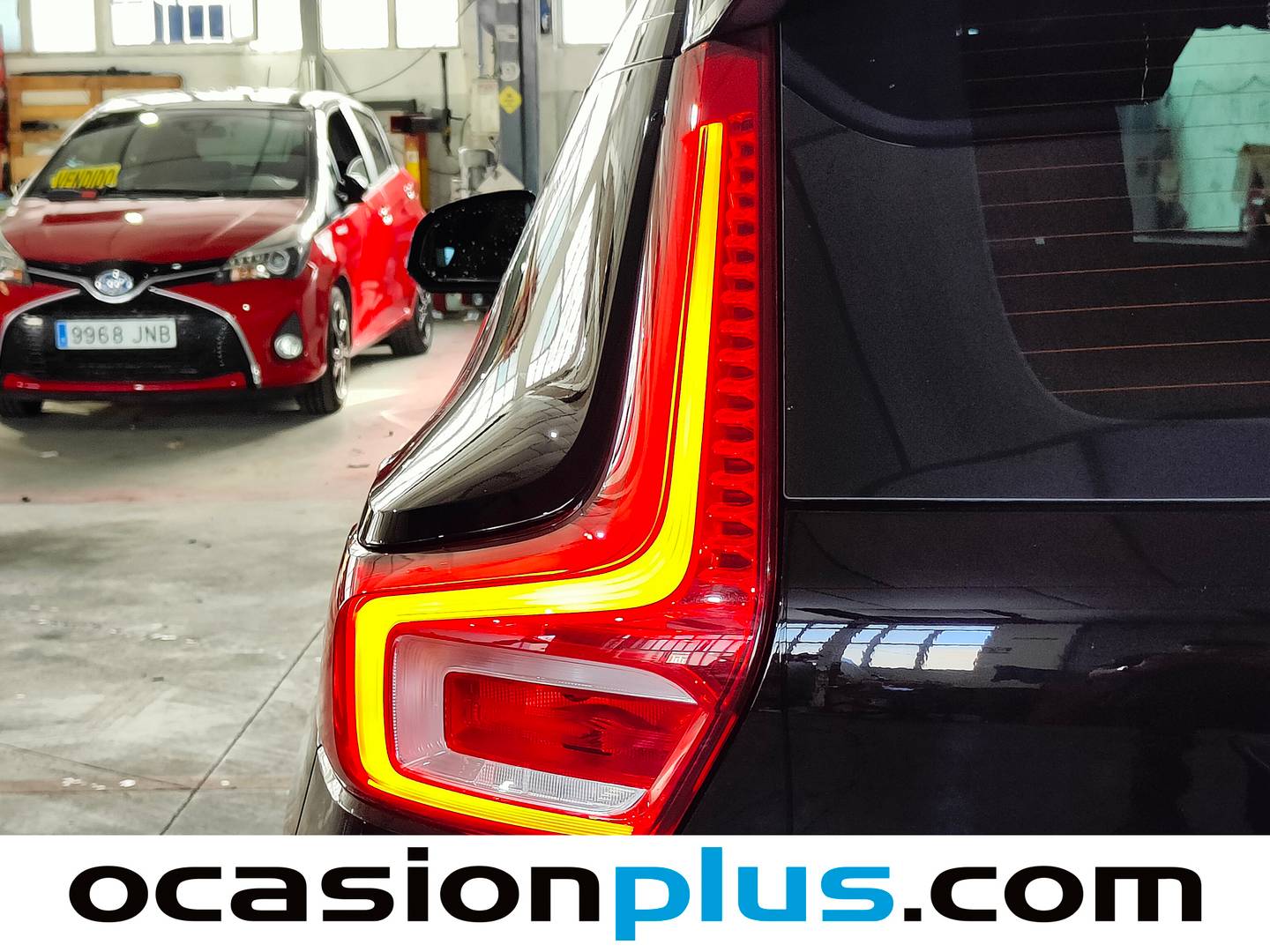 Accesorios del Volvo XC40 Volvo XC40 T3 Business Plus (163 CV)