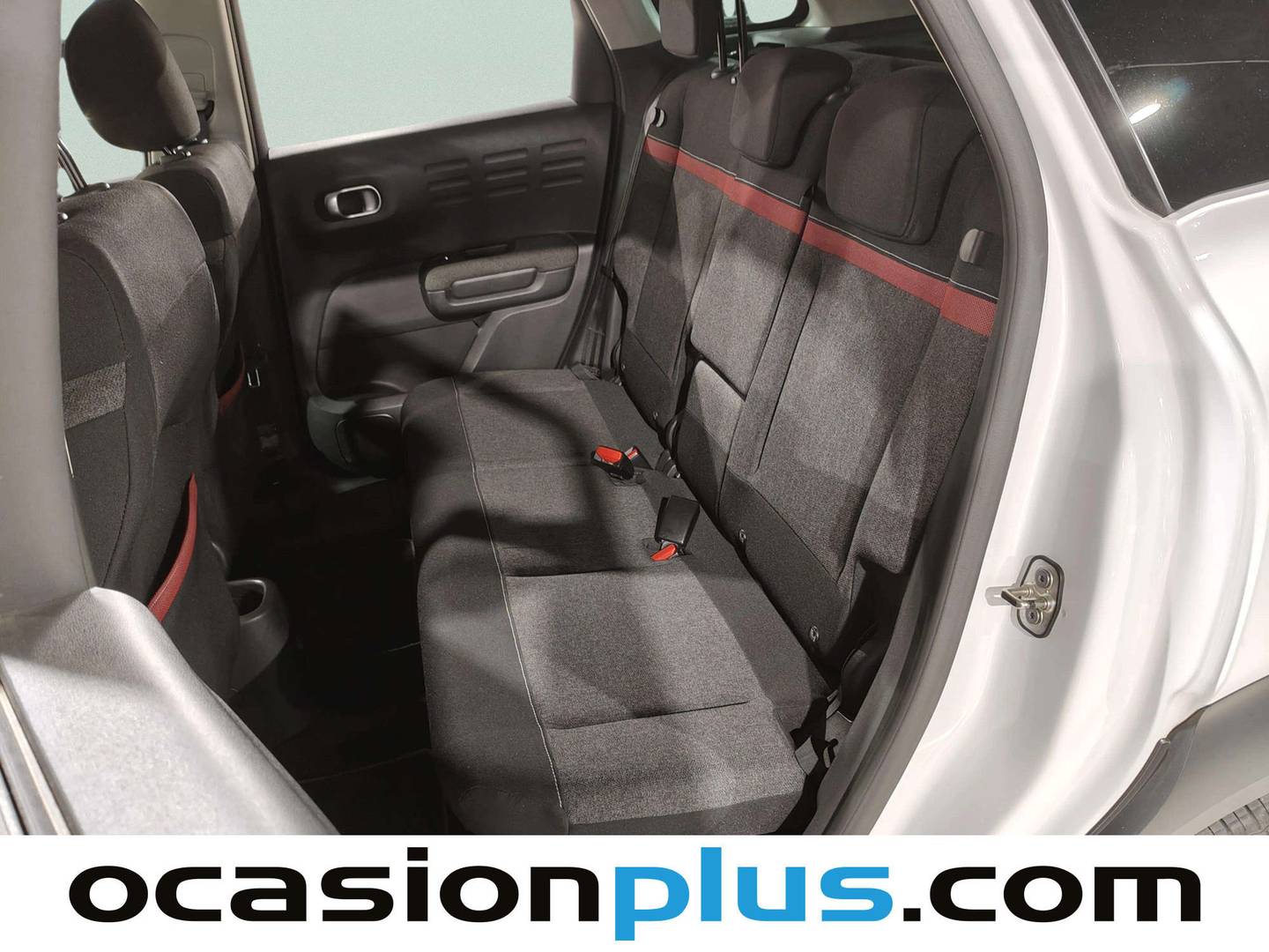Foto asientos traseros Citroën C3 Aircross Citroën C3 Aircross BlueHDi 100 S&S C-Series (102 CV)