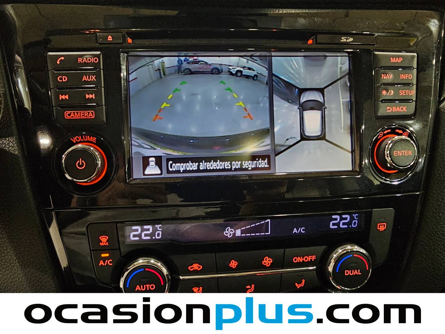 Foto Nissan QASHQAI Nissan Qashqai 1.6 dCi N-Connecta 4x2 (130 CV)