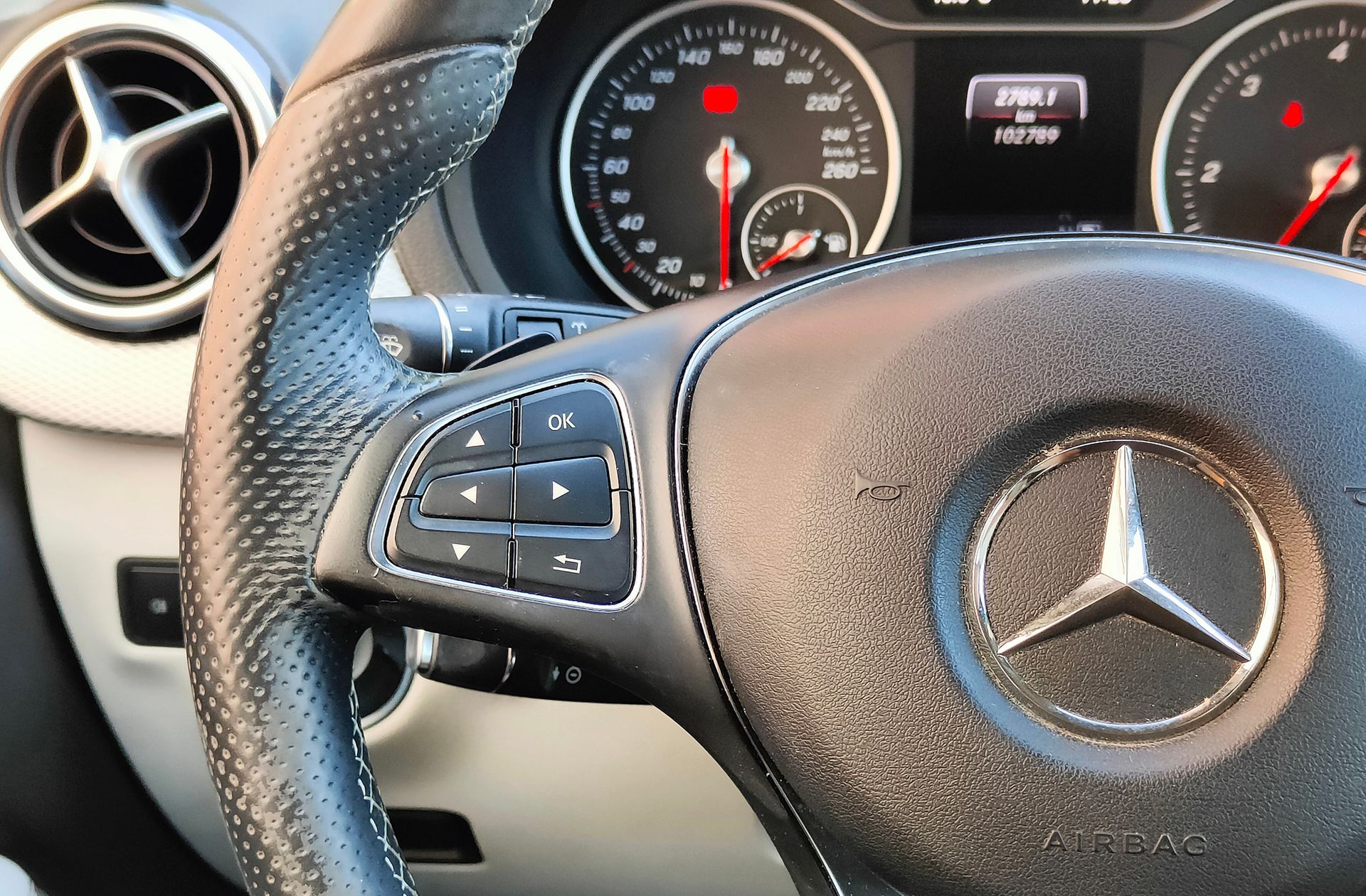 Mercedes-Benz Clase B B 220 CDI Urban 4Matic - foto 26