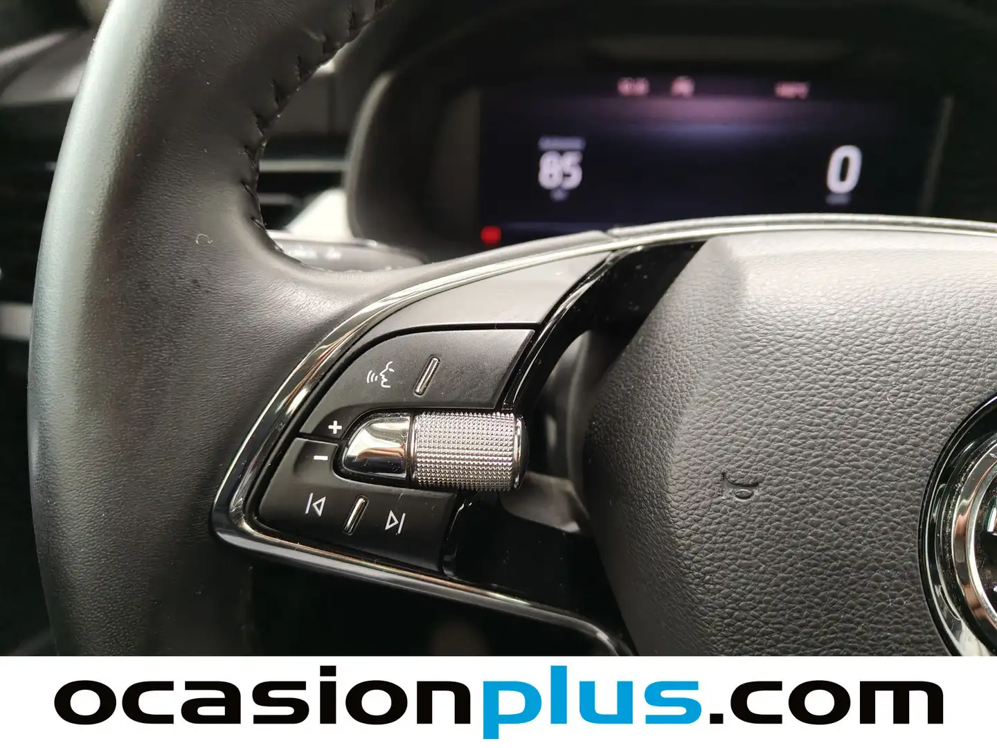 Foto Skoda Kamiq Skoda Kamiq 1.0 TSI Emotion (95 CV)