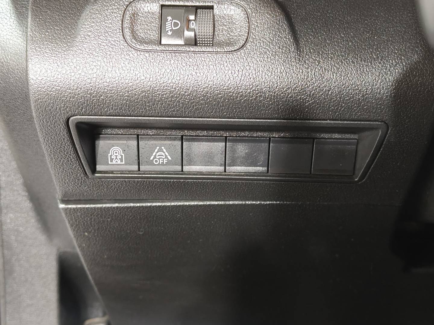 Foto Peugeot Rifter Peugeot Rifter BlueHDi 100 GT Line Standard (100 CV)