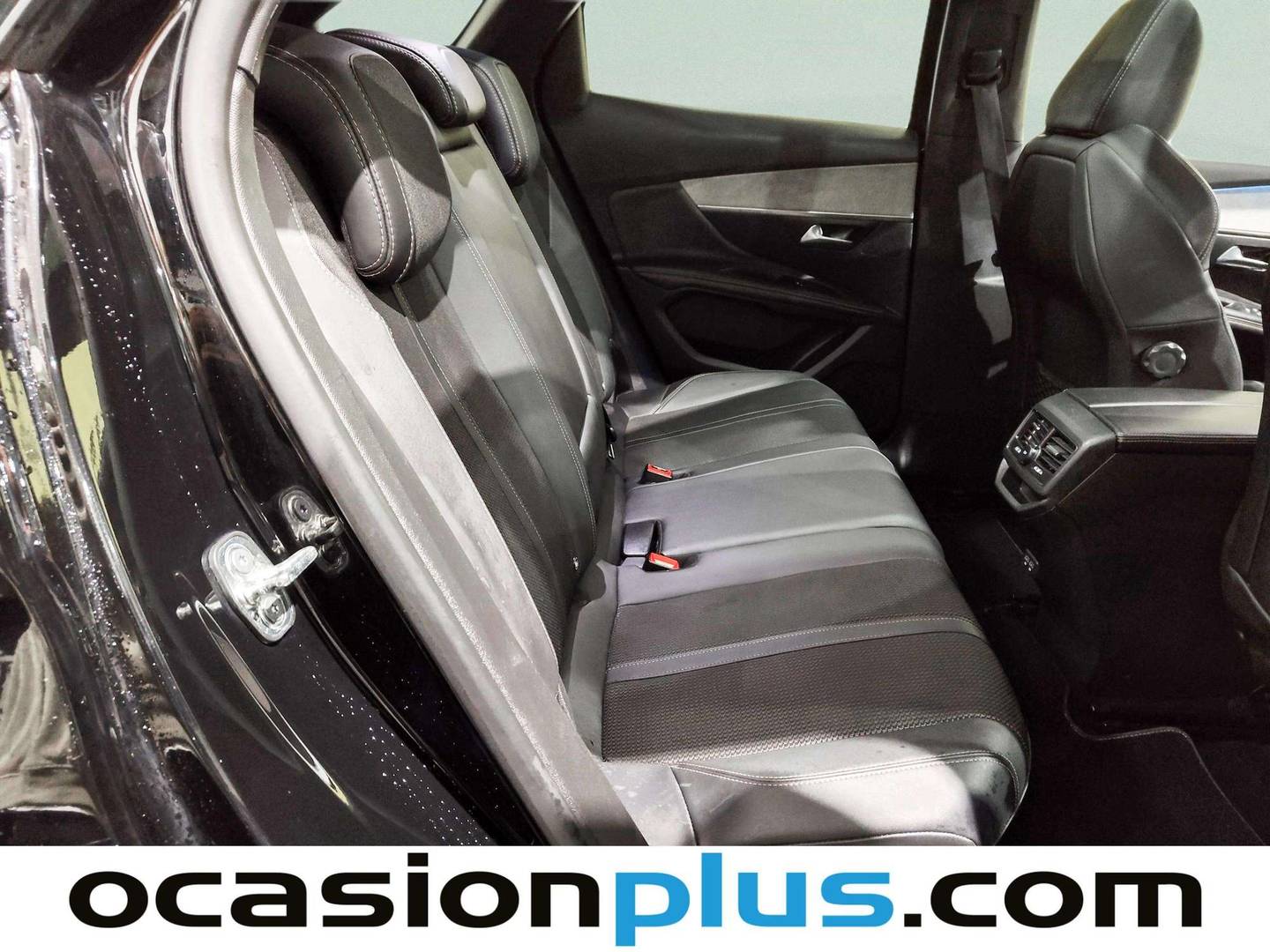 Foto Peugeot 3008 Peugeot 3008 PureTech 130 S&S GT EAT8 (130 CV)