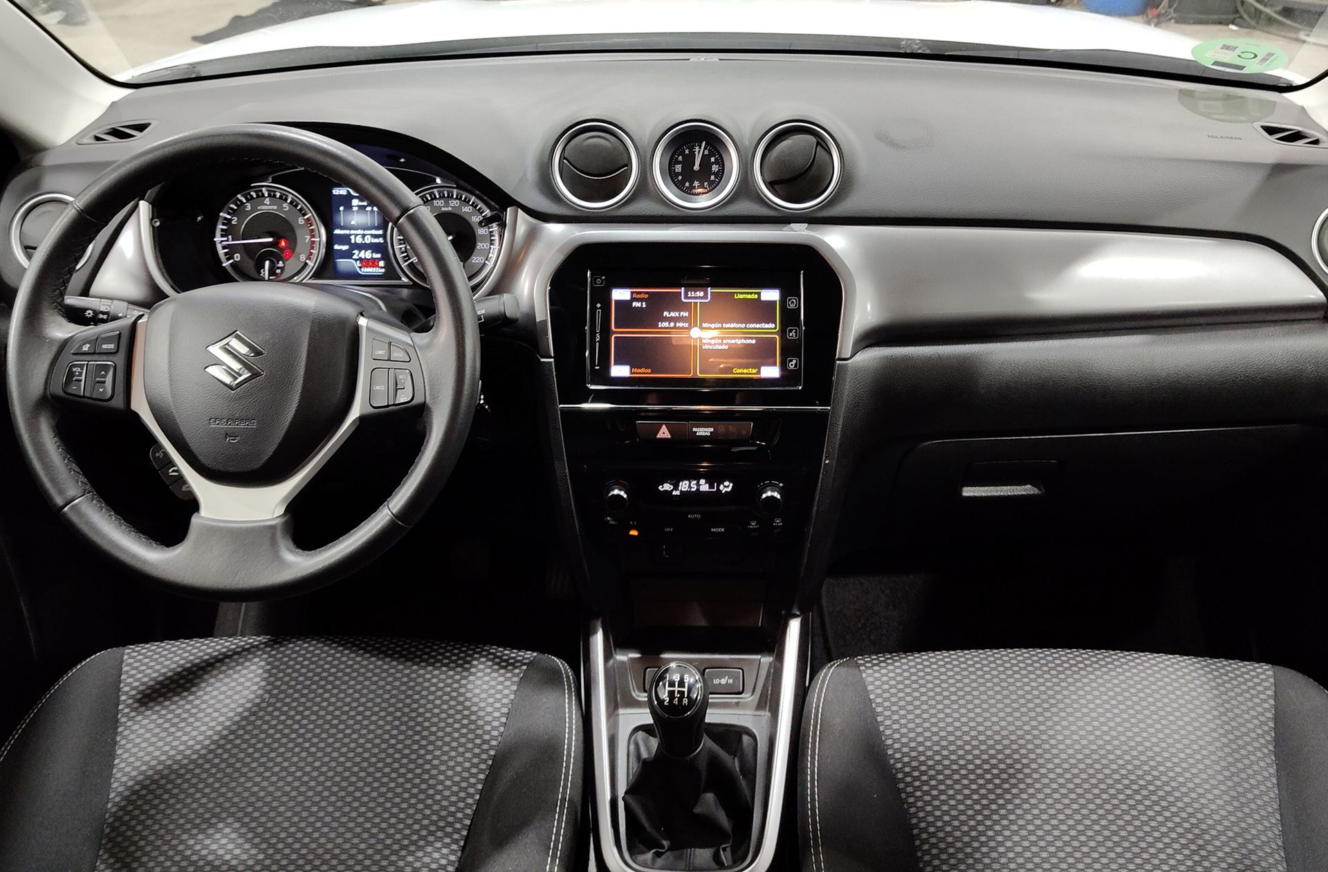Suzuki Vitara 1.0 T GLE - foto 6