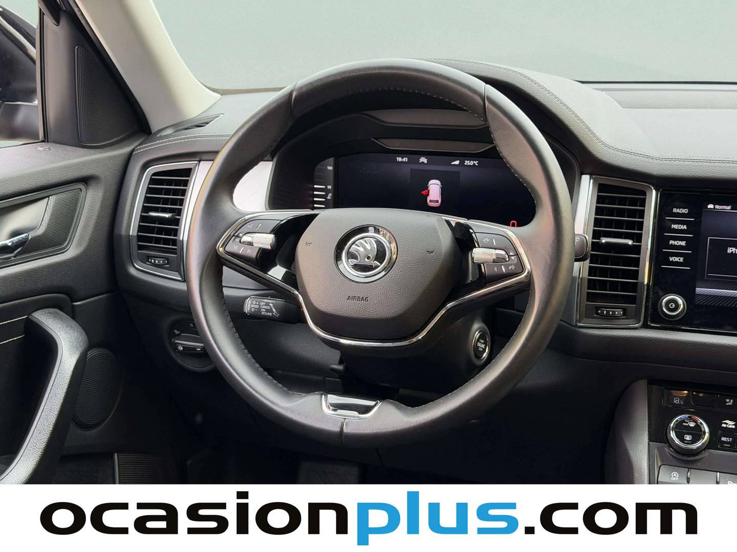 Skoda Kodiaq Skoda Kodiaq 1.5 TSI Ambition 4x2 DSG  (150 CV) 7 Plazas 2023