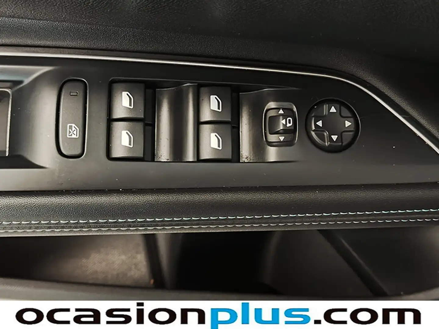 Foto Peugeot 5008 Peugeot 5008 PureTech 130 S&S Allure Pack EAT8 (130 CV) 7 Plazas