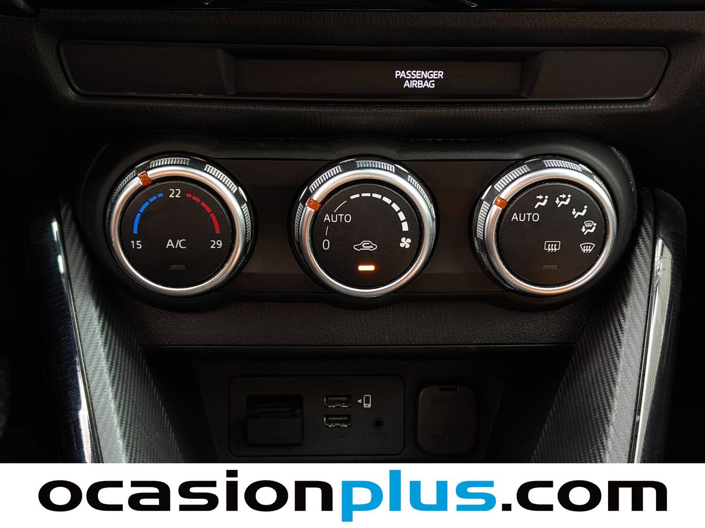 Foto Mazda Mazda2 Mazda Mazda 2 1.5 GE Black Tech Edition (90 CV)