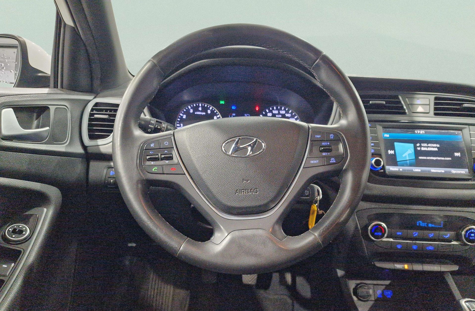 Hyundai i20 1.2 MPI Elegant Nav - foto 19