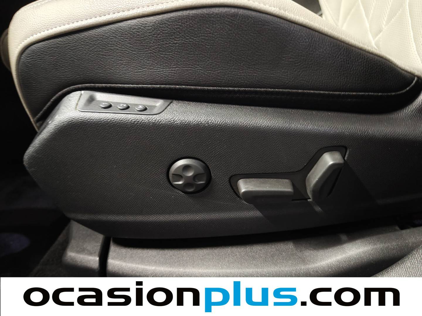 DS DS 7 Crossback DS DS7 Crossback E-Tense 225 Ligne Noire Auto (225 CV) km 0