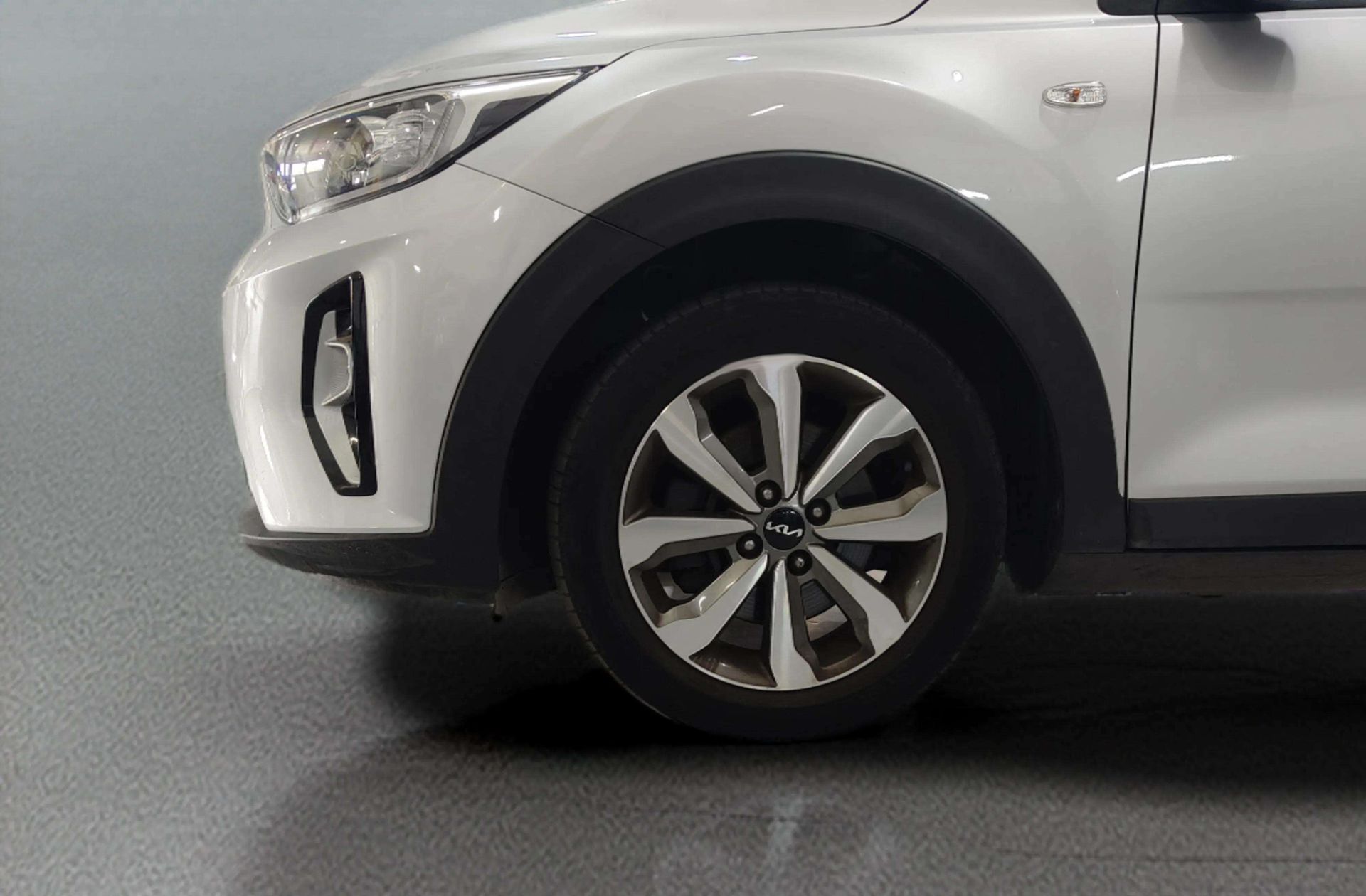 Kia Stonic 1.0 T-GDi Concept - foto 31