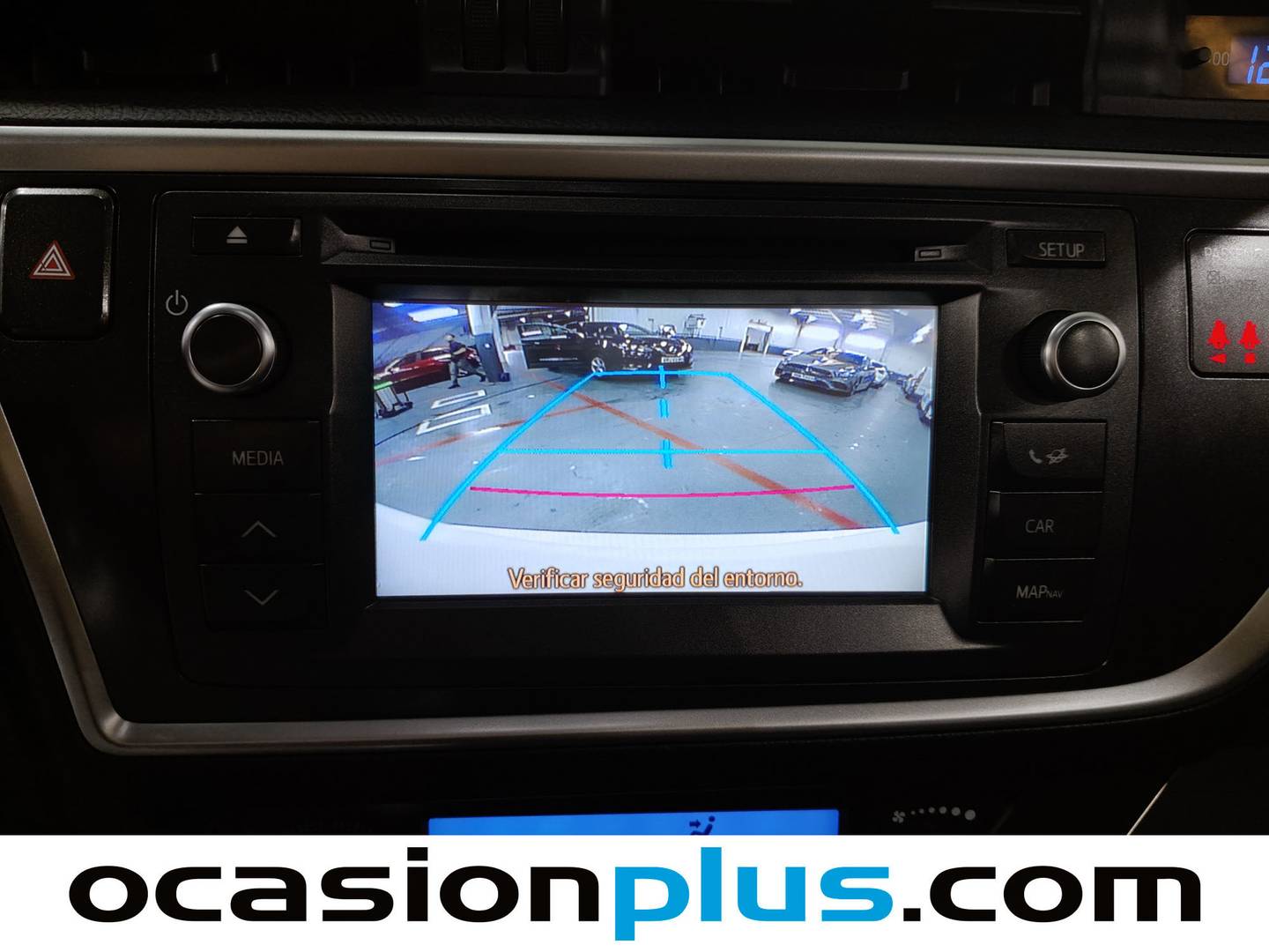 Extras y acabados del Toyota Auris Toyota Auris 90D Active (90 CV)