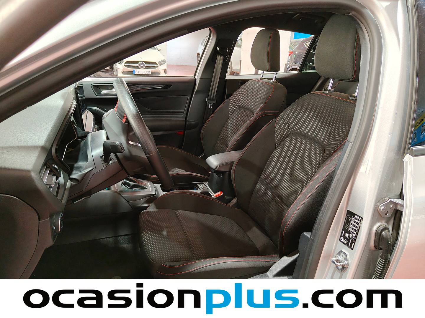 Foto asientos delanteros Ford Focus Ford Focus SportBreak 1.0 Ecoboost MHEV ST-Line Auto (155 CV)