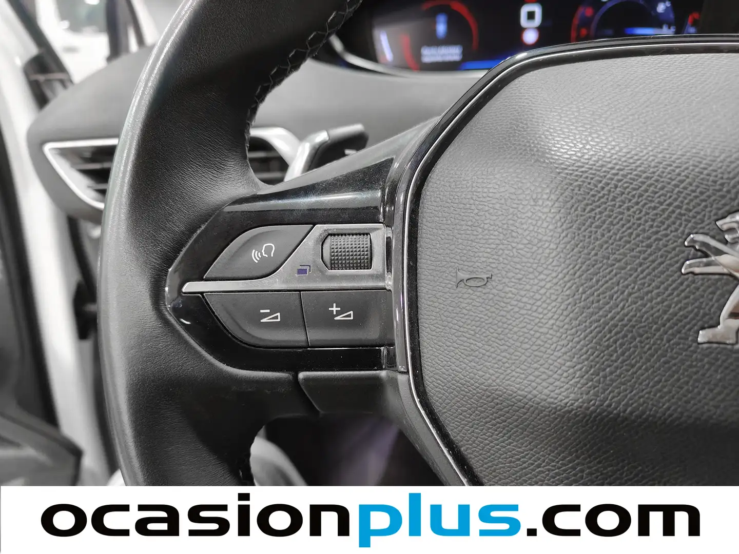 Foto Peugeot 3008 Peugeot 3008 PureTech 130 Allure EAT8  (130 CV)