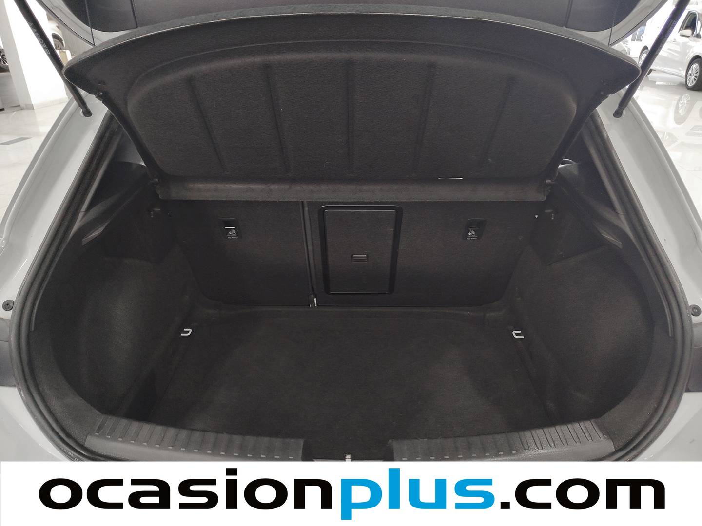 Fotos maletero Seat León Seat León 2.0 TDI S&S FR DSG (150 CV)