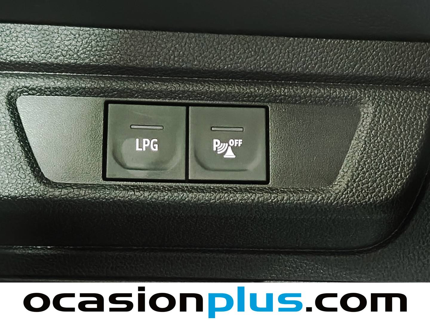 Equipamiento del Dacia Sandero Dacia Sandero Stepway Essential ECO-G (101 CV)