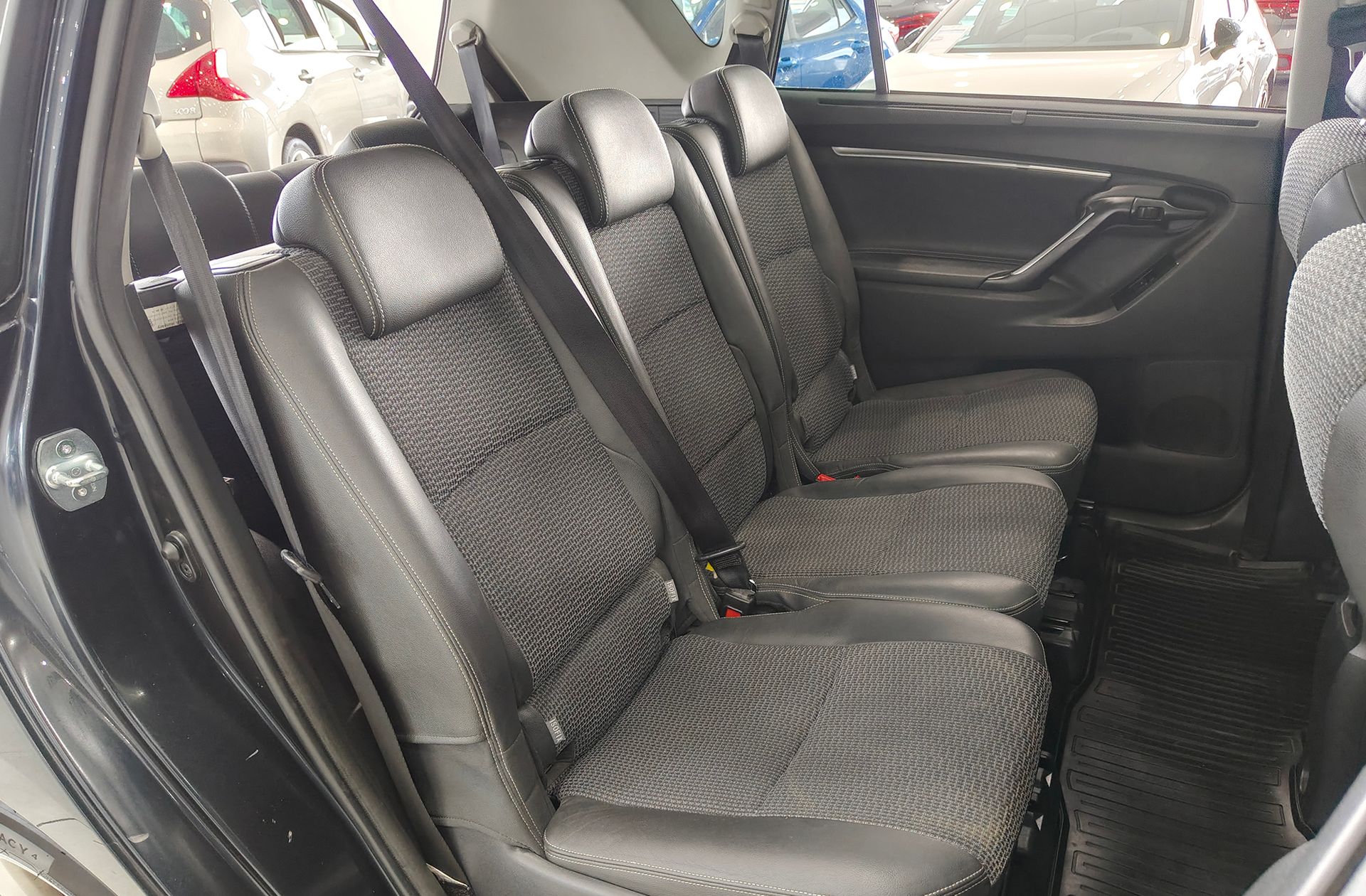 Toyota Verso 140 M-DRV Advance Multidrive 7 plazas - foto 20