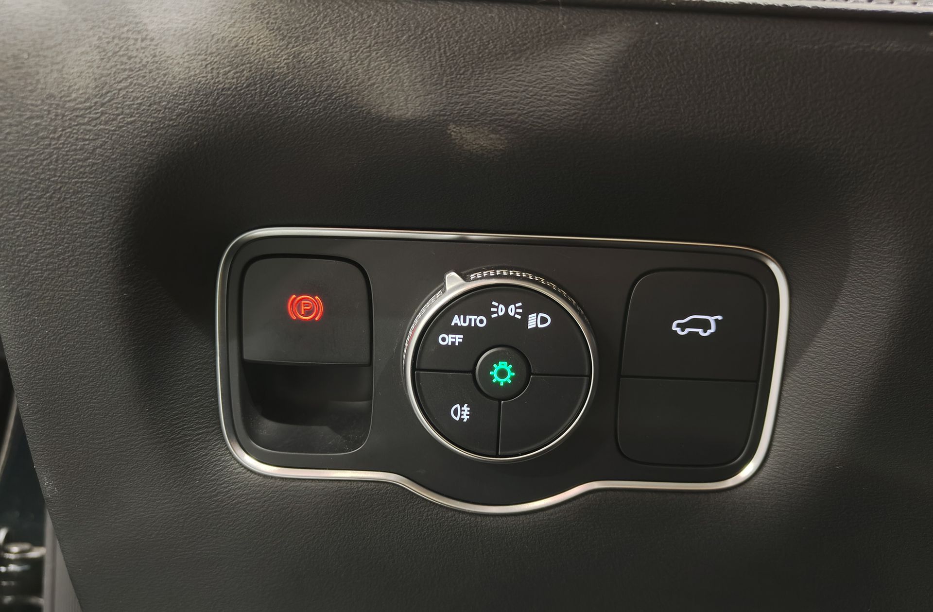 Ebro s800 1.6 T-GDi Luxury DCT - foto 37