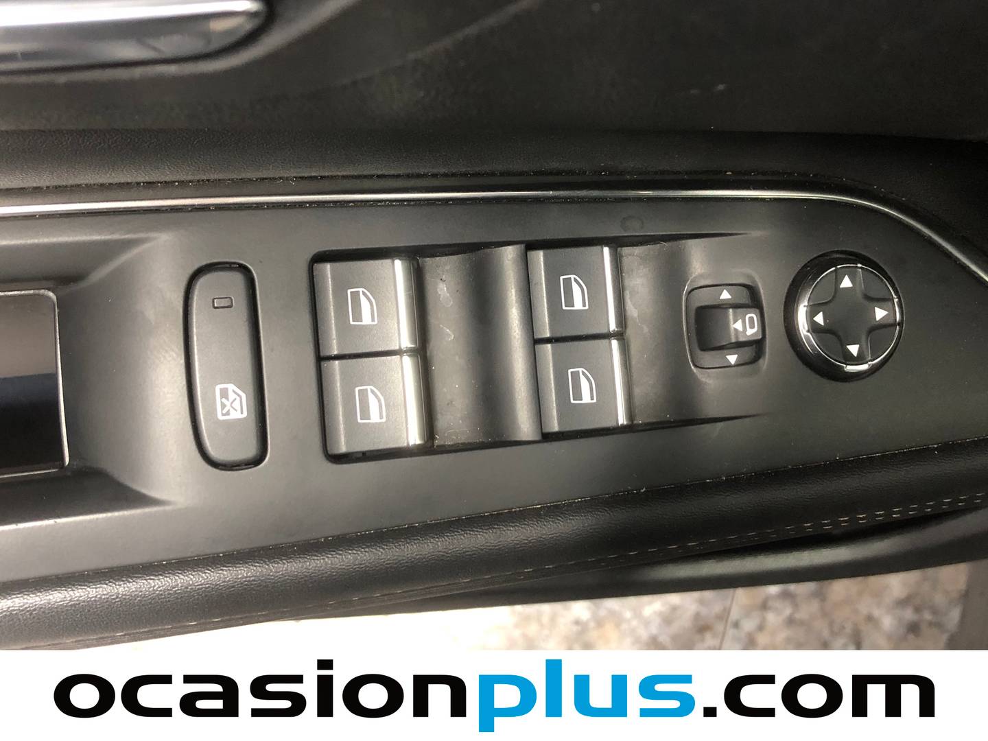 Foto Peugeot 3008 Peugeot 3008 PureTech 130 S&S GT EAT8 (130 CV)