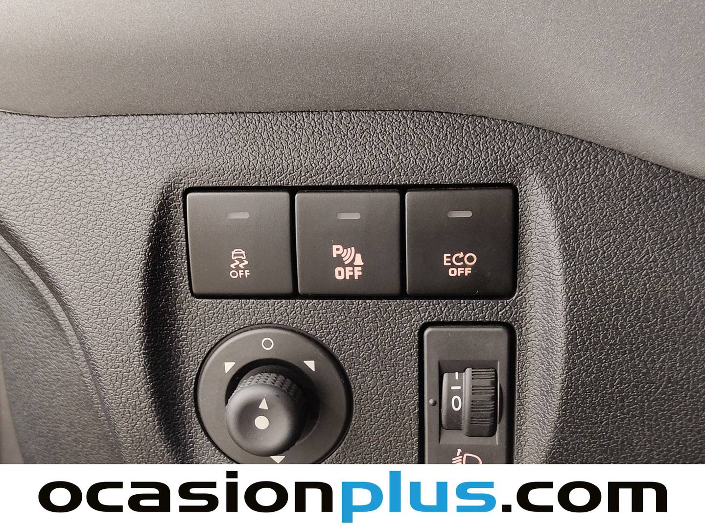 Equipamiento del Peugeot Partner Peugeot Partner Tepee BlueHDi 120 Adventure Edition (120 CV)