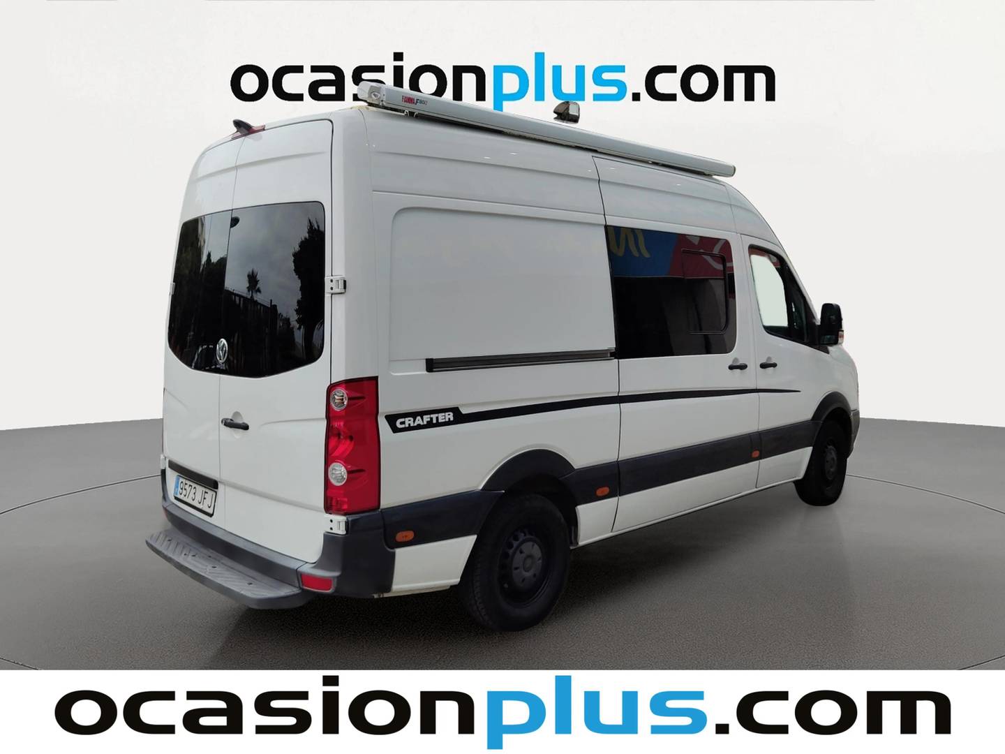 Foto trasera Volkswagen Crafter Volkswagen Crafter 30 Furgón Batalla Media TA 2.0 TDI BMT (109 CV) Camperizada 3 Plazas derecha