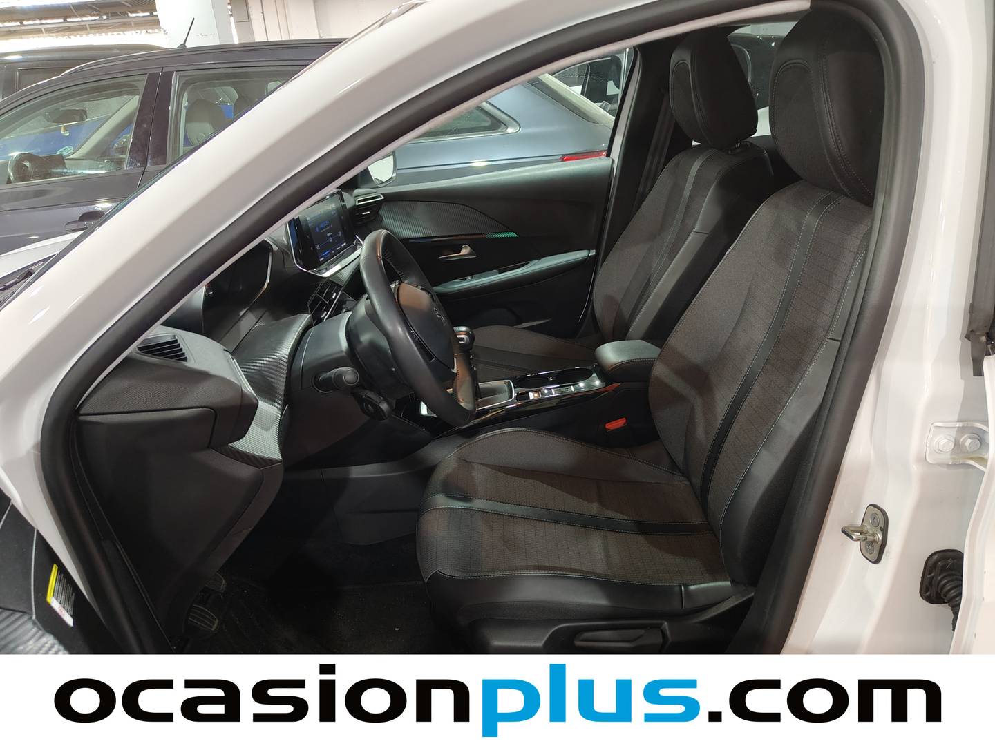 Foto asientos delanteros Peugeot 208 Peugeot 208 PureTech 100 Allure (100 CV)