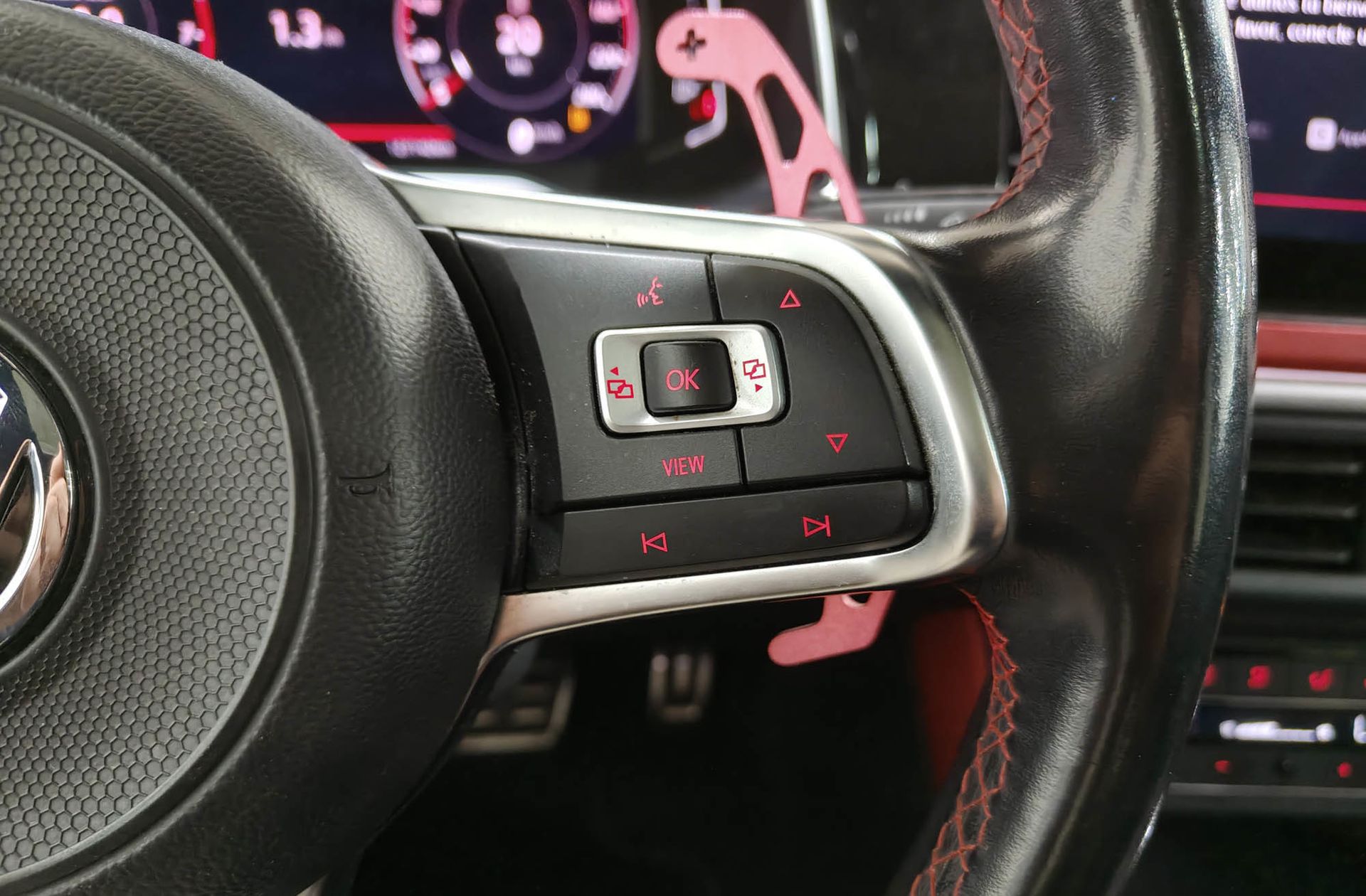 Volkswagen Polo GTI 2.0 TSI DSG - foto 31