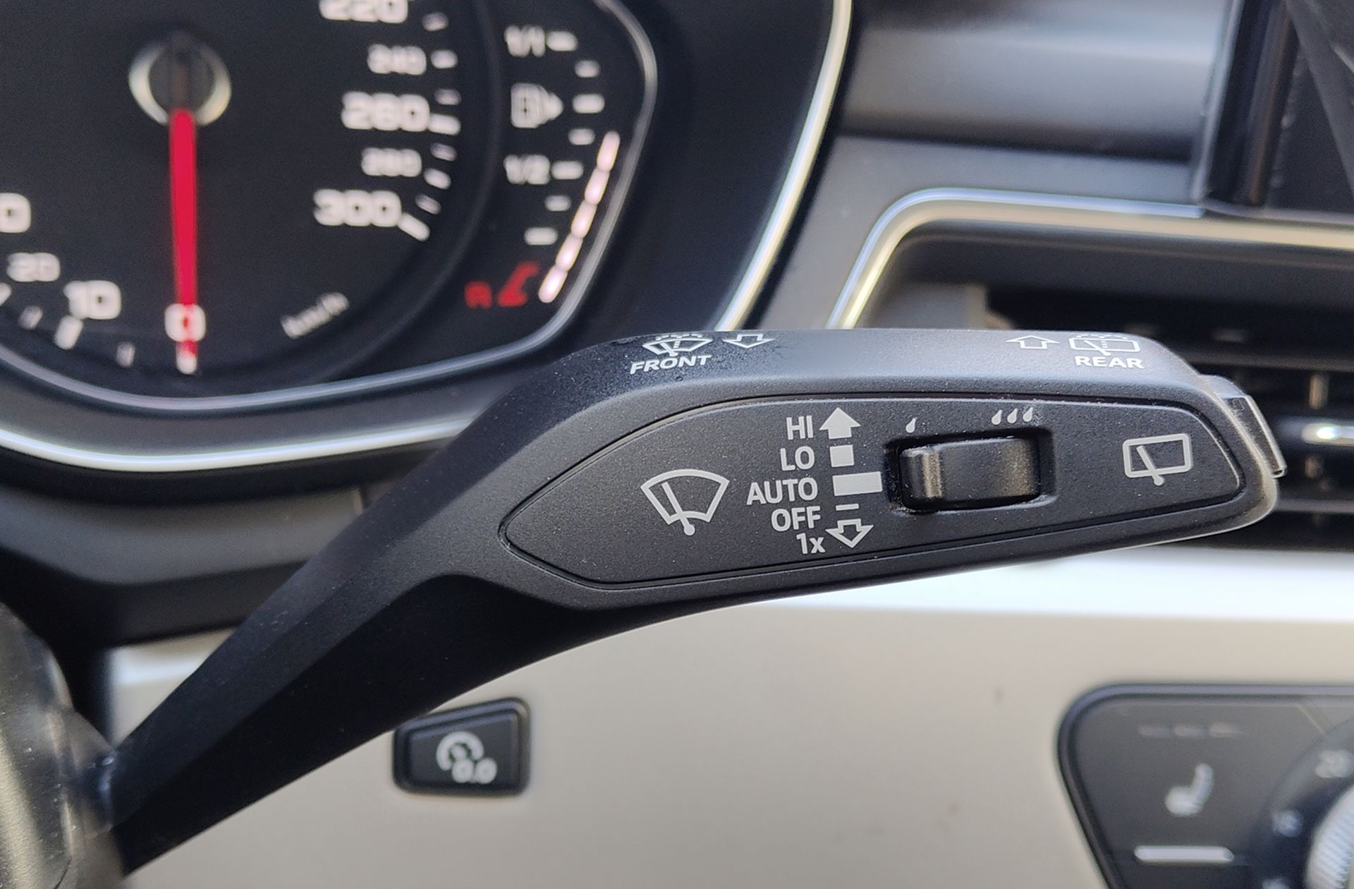 Audi A4 Avant Advanced 35 TFSI S tronic - foto 31