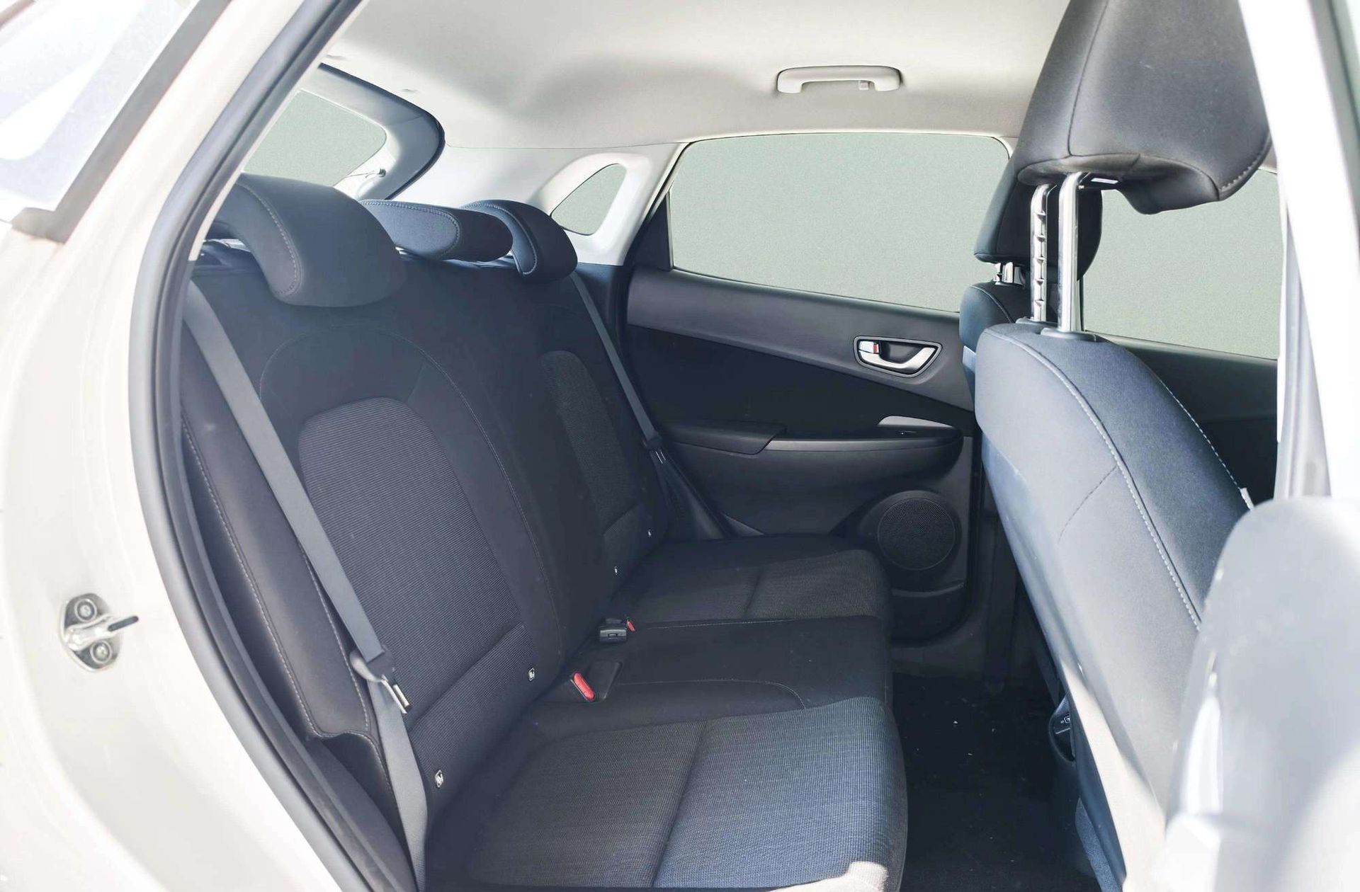 Hyundai Kona 1.0 T-GDi 48V Maxx 4x2 - foto 18