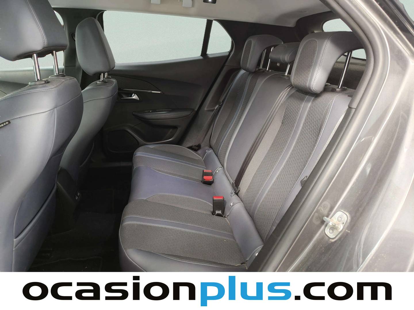 Foto asientos traseros Peugeot 2008 Peugeot 2008 2008 PureTech 130 S&S Allure (130 CV)