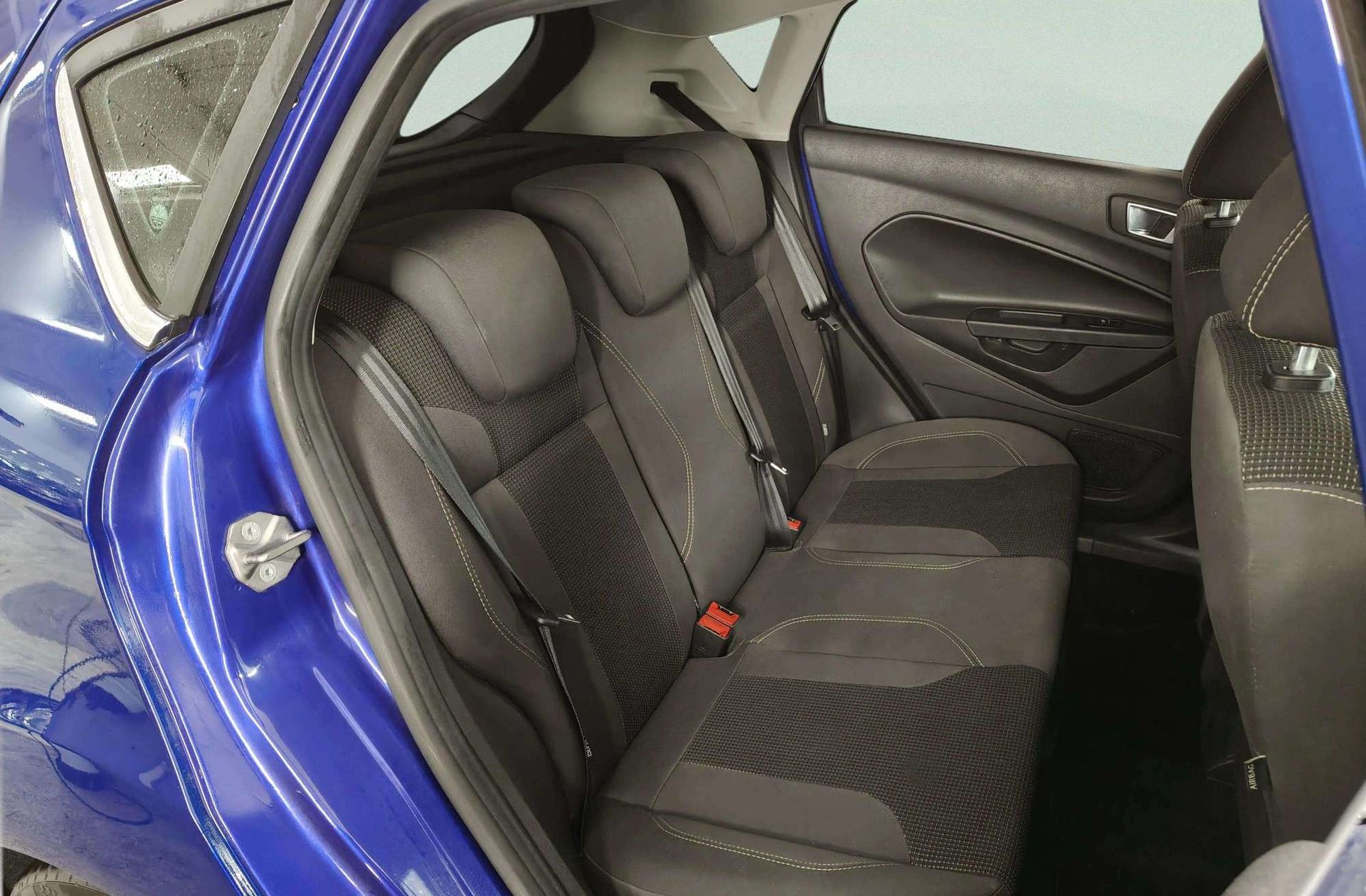 Ford Fiesta 1.0 EcoBoost Titanium - foto 14