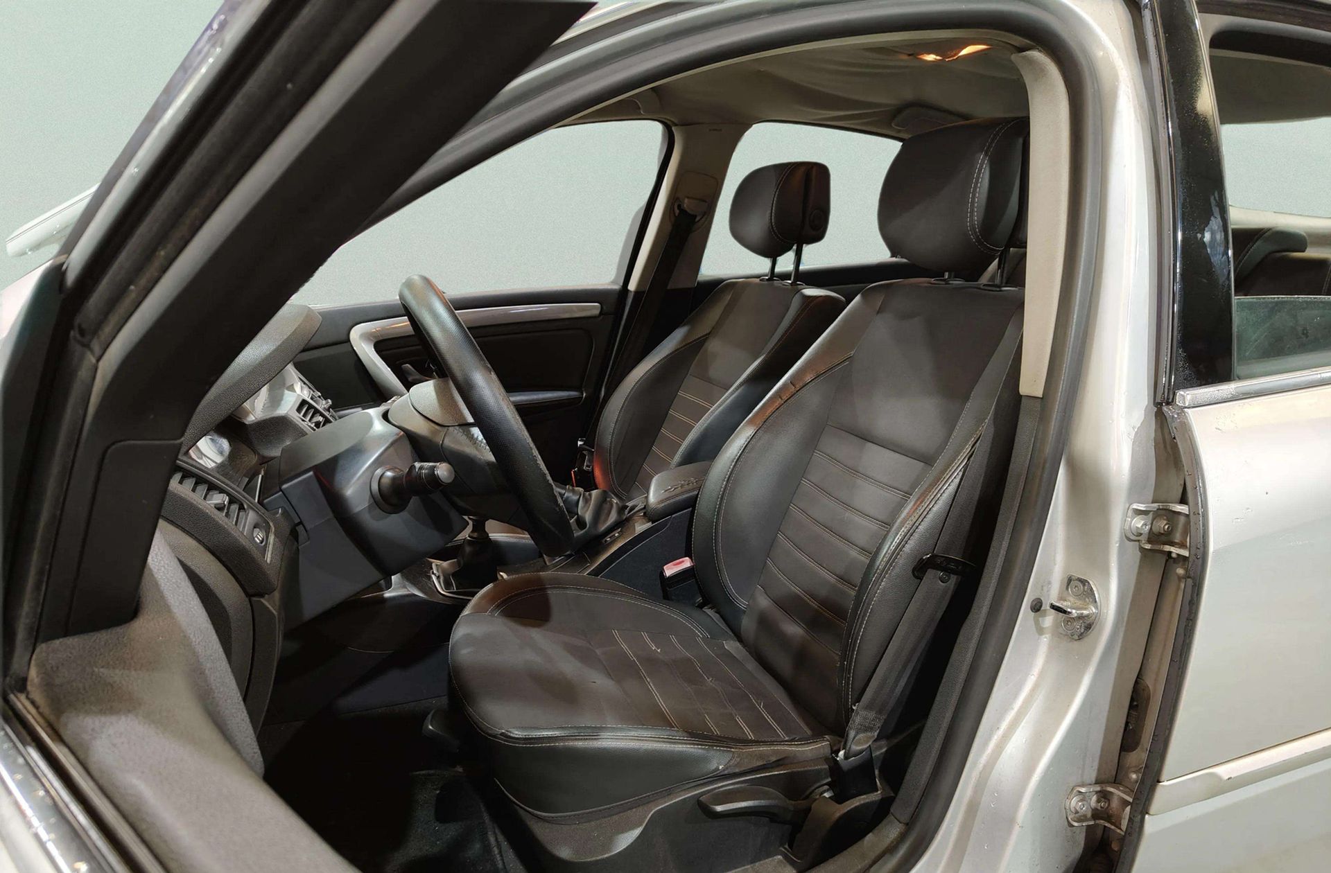 Renault Laguna 1.5 dCi Emotion - foto 9