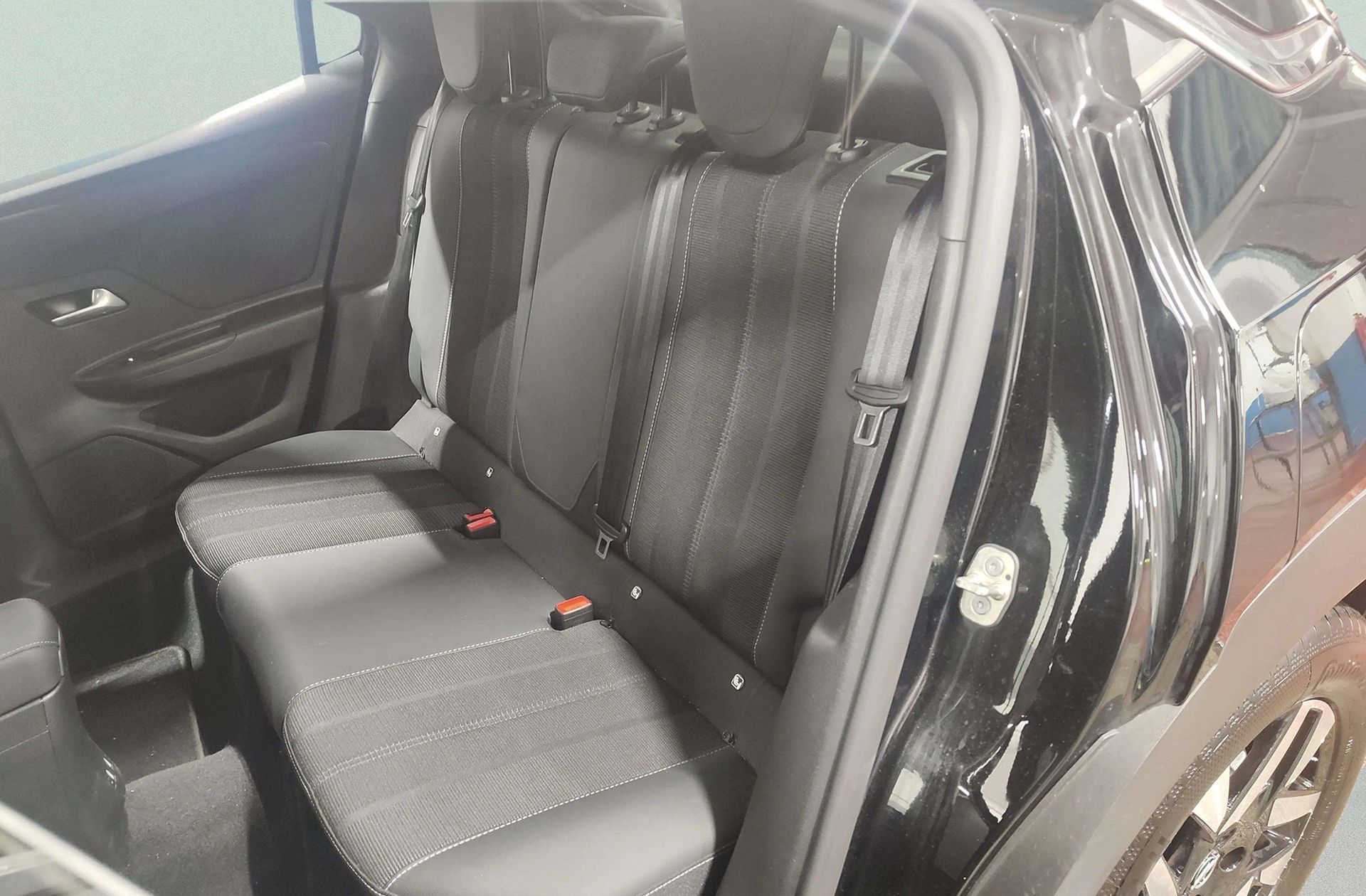 Opel Mokka 1.2 T Business Elegance - foto 12