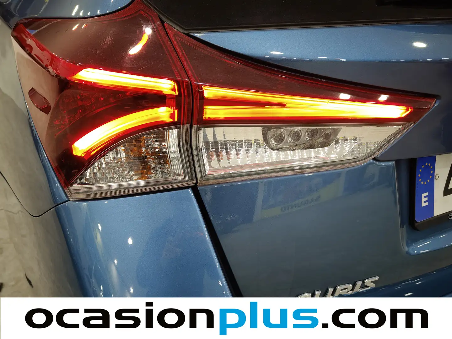 Foto Toyota Auris Toyota Auris 140H Advance Touring Sports (136 CV)