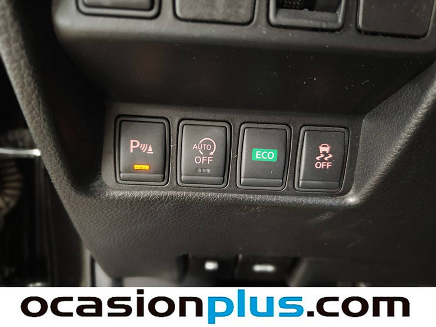 Foto Nissan QASHQAI Nissan Qashqai 1.6 dCi N-Connecta 4x2 XTronic (130 CV)